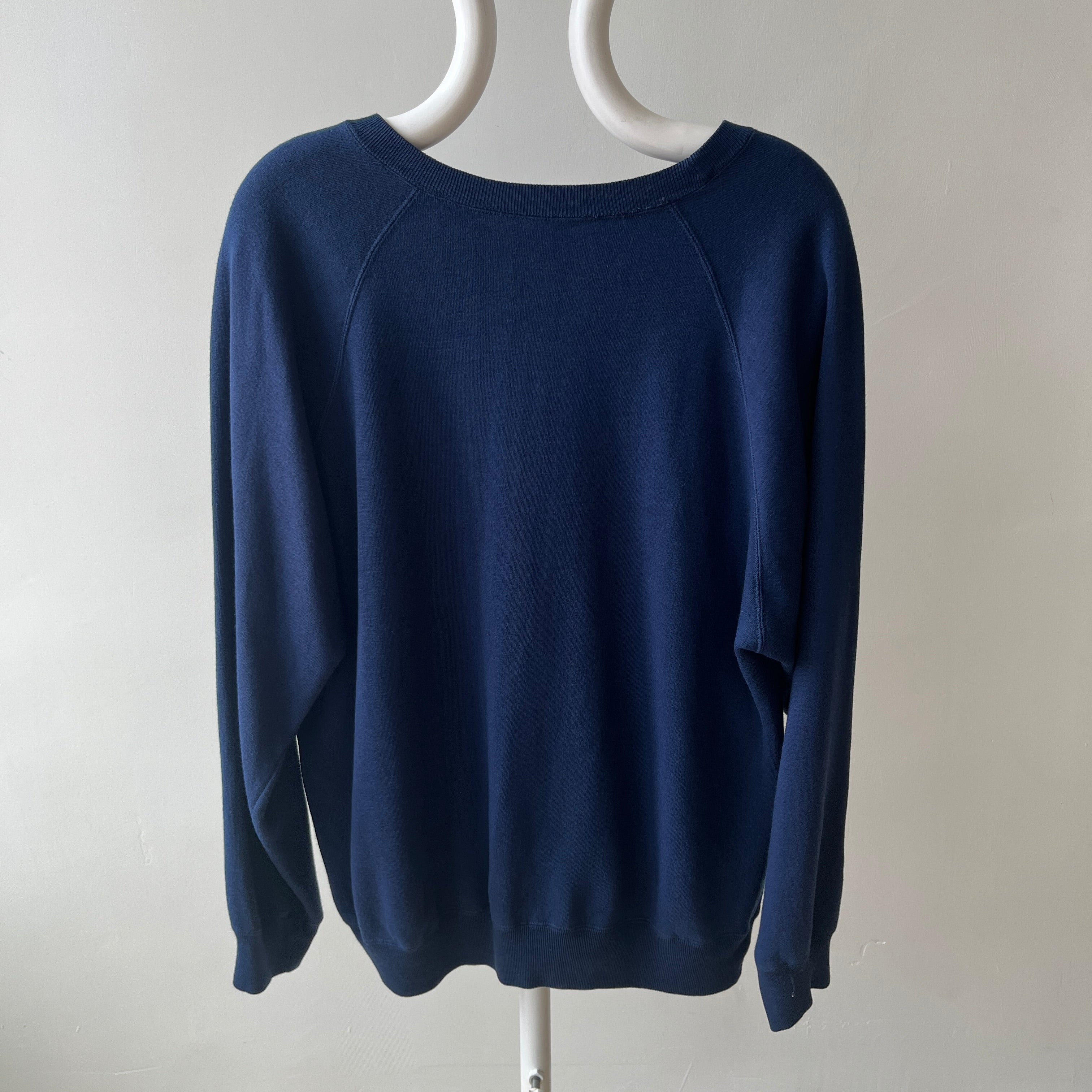 1980s Single V Soft and Slouchy Navy Sweatshirt - Acrylic