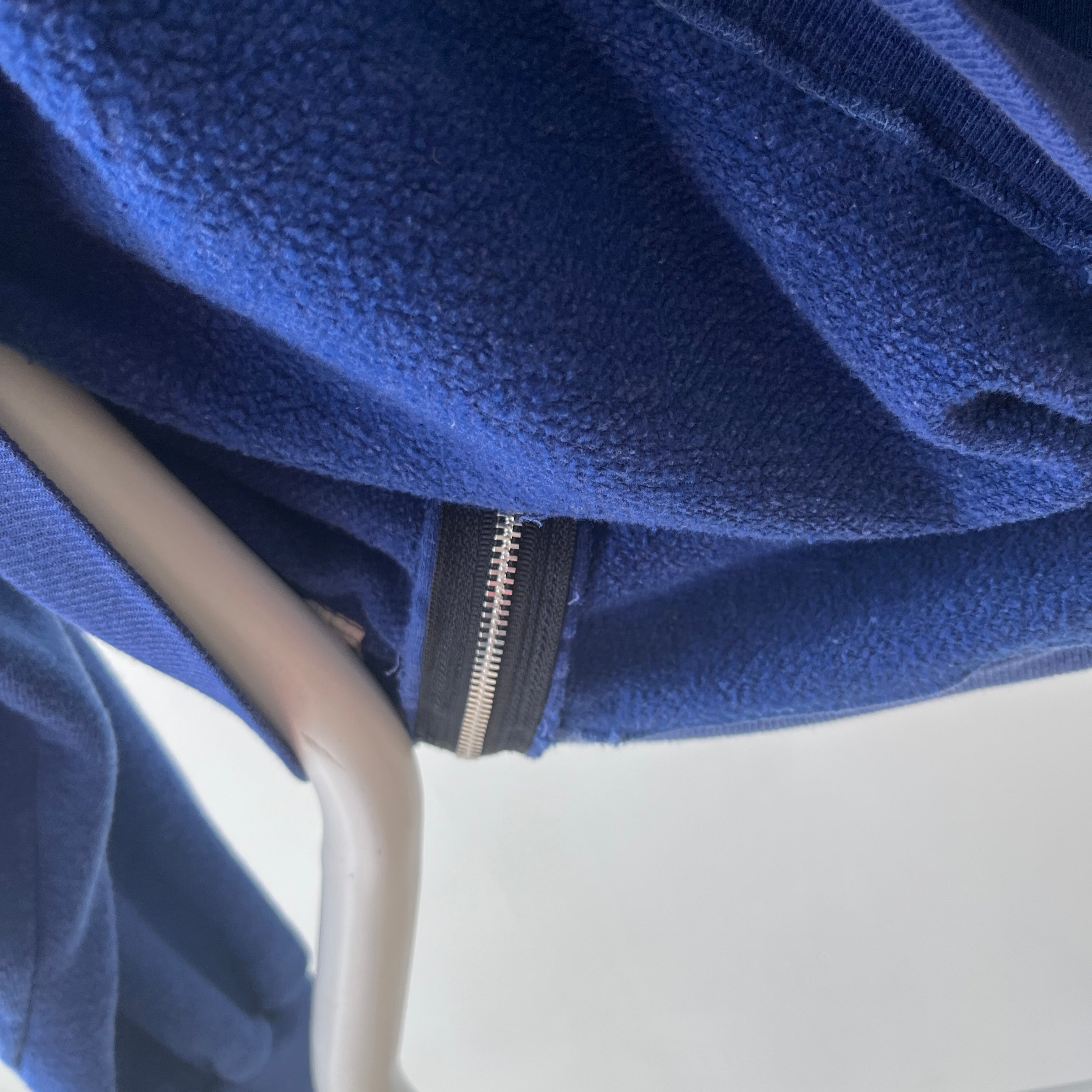 1970/80s Sears Soft and Slouchy Navy Hoodie (Replaced Zipper) - Dreamy w Mending