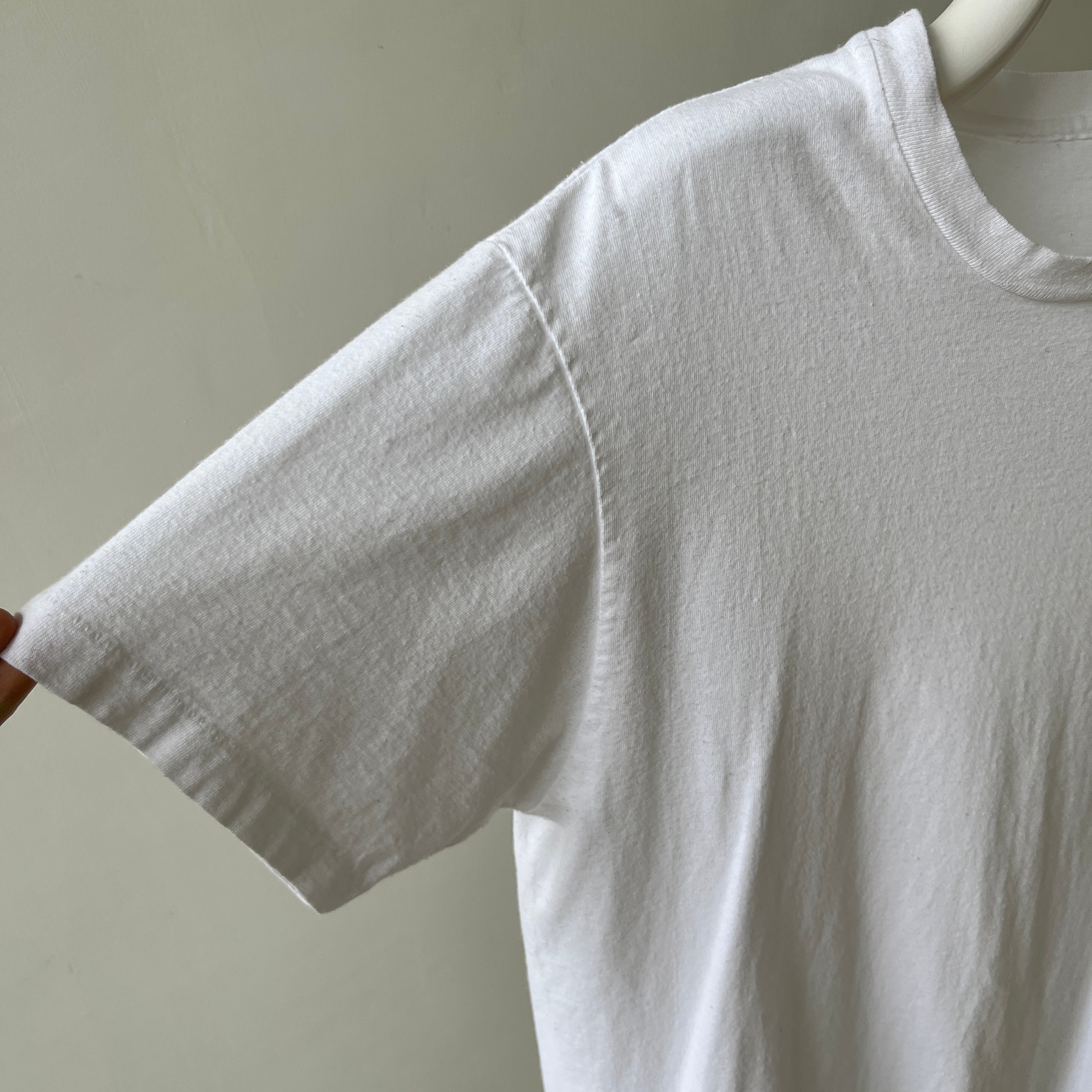 T-shirt teinté de peinture noire vierge des années 00