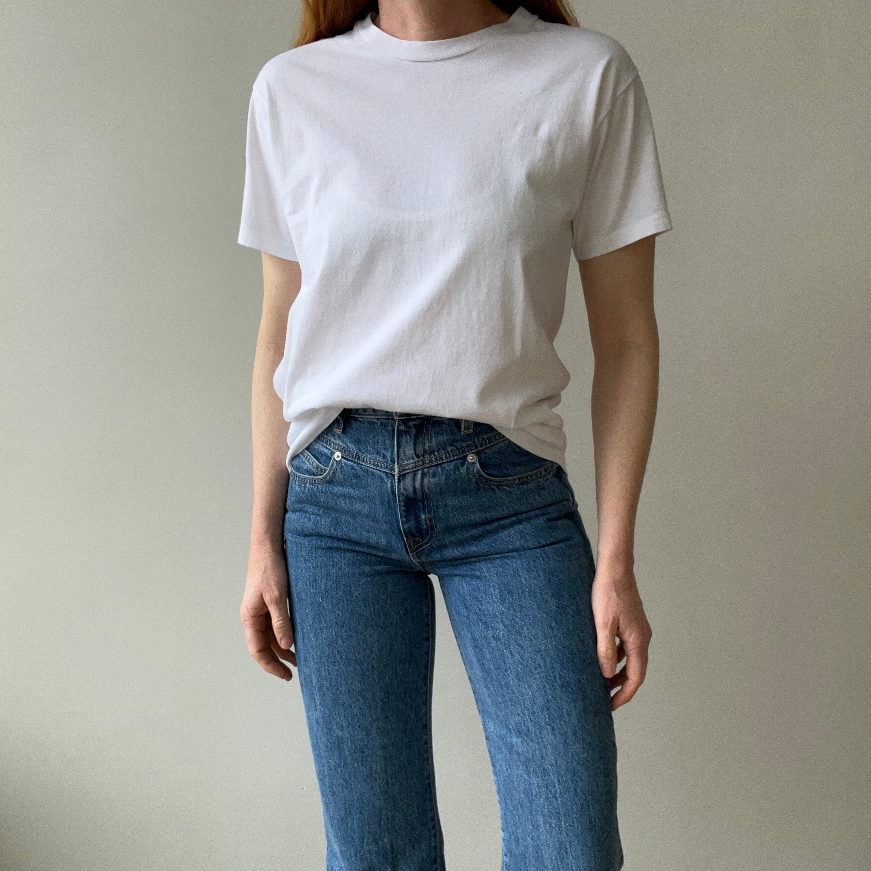 T-shirt teinté de peinture noire vierge des années 00