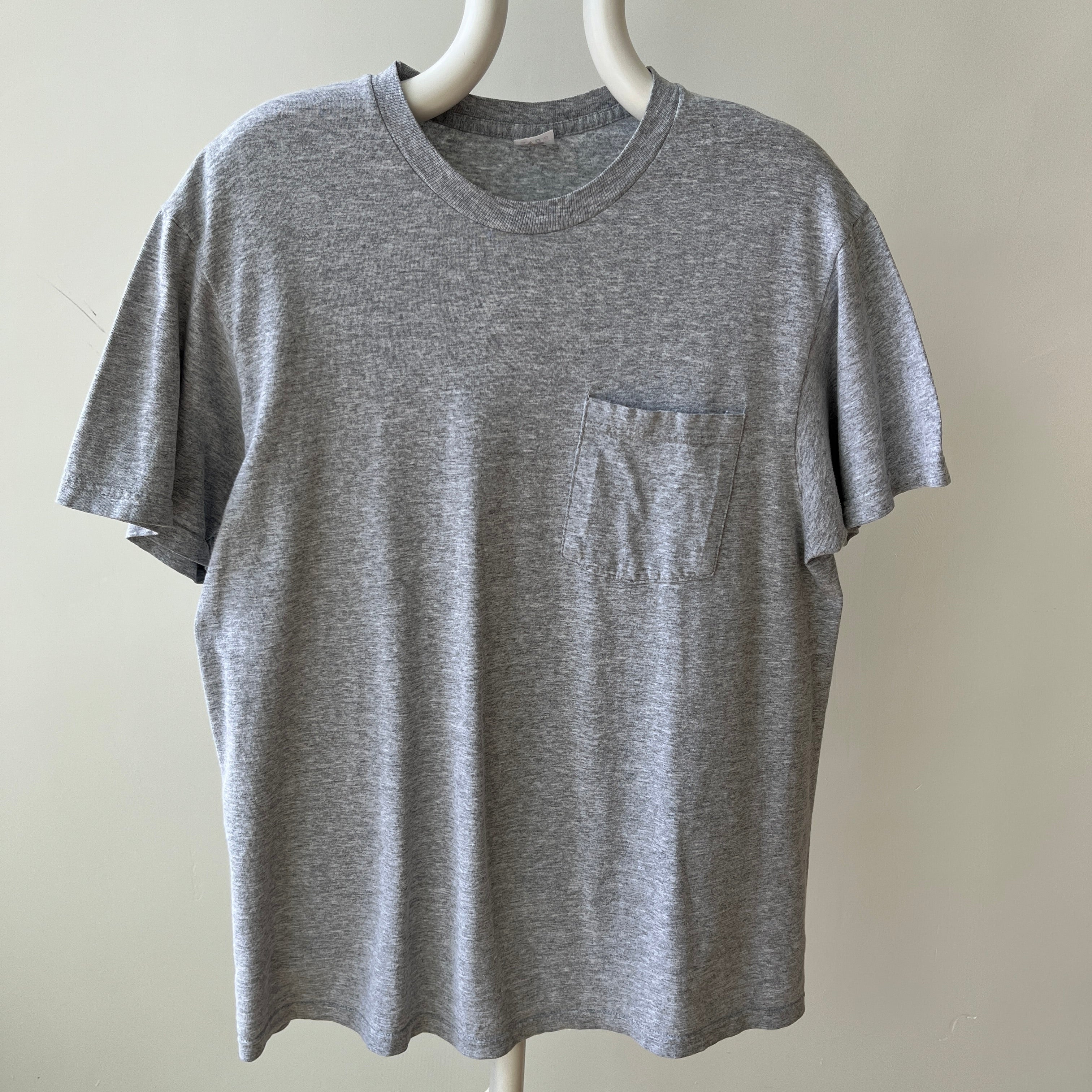 1990s Fruit Of The Loom Grey Blank Pocket T-shirt