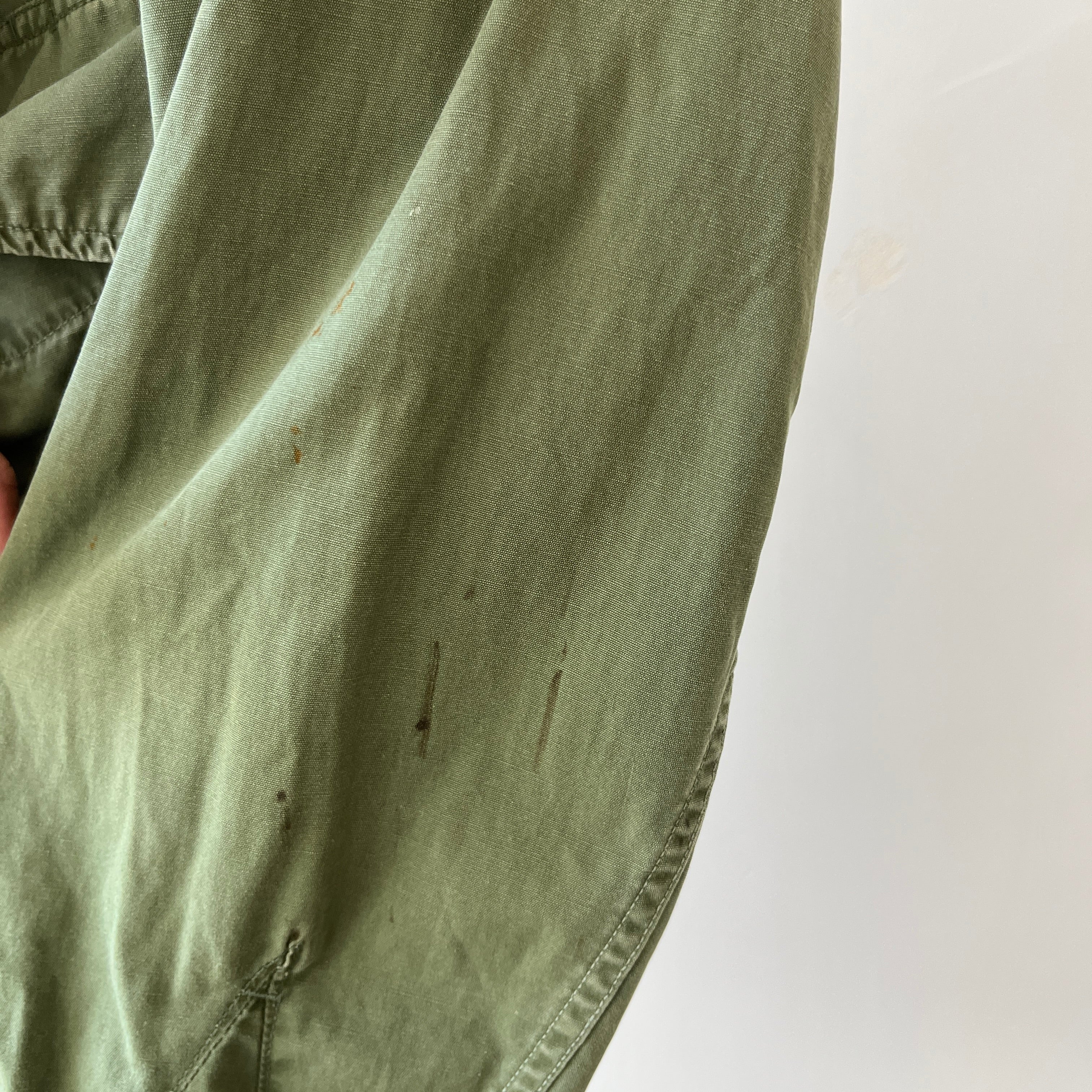 1960s OG-107 Cotton Military Coat with Tapering Buttons on the Backside - Smaller