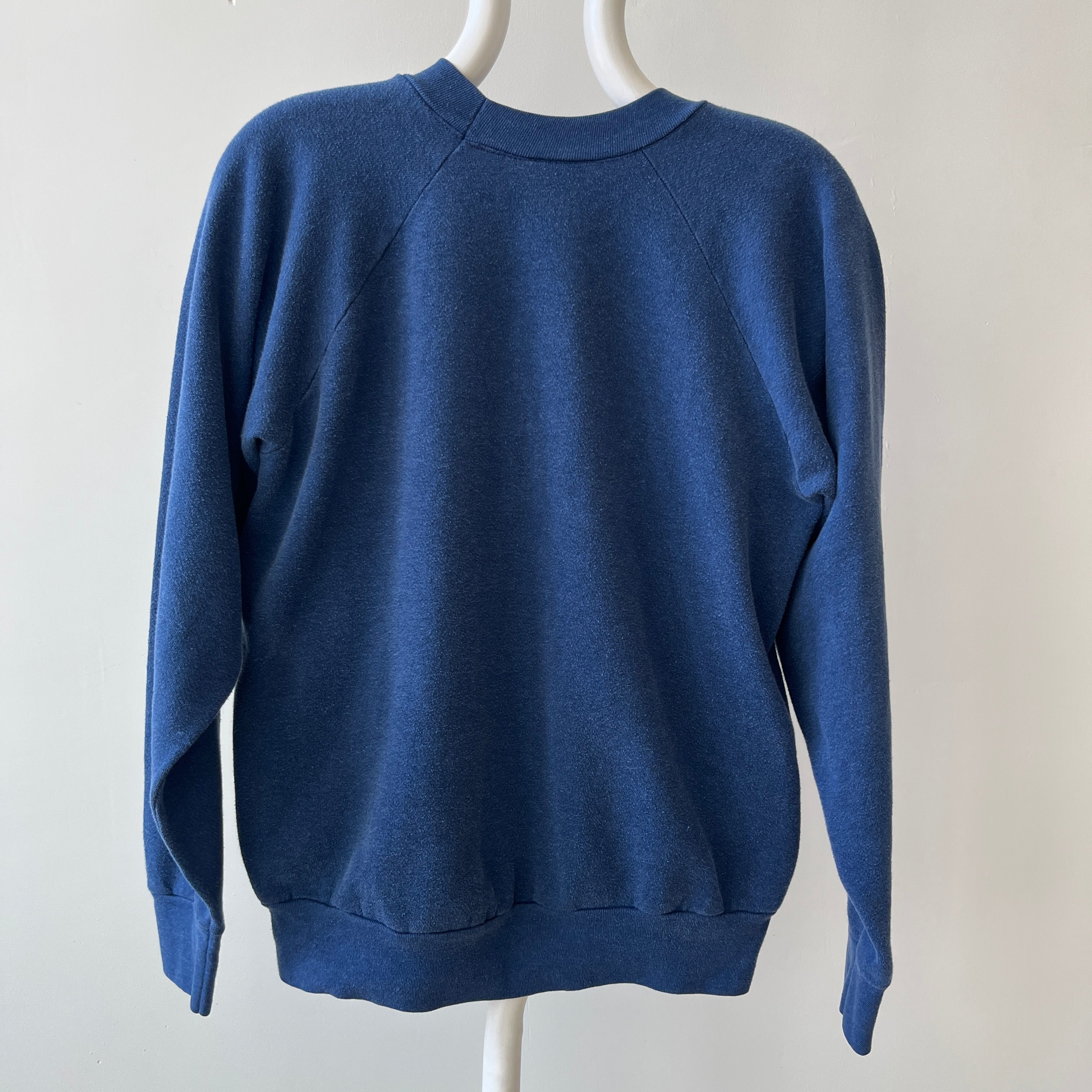 1980s Left Handed People Are In Their Right Minds Sweatshirt - !!!!