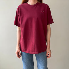1990s Burgundy Nike T-shirt