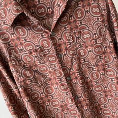 1960s Beautiful Double Pocketed Pleated Backside Long Sleeve Blouse - Oh My