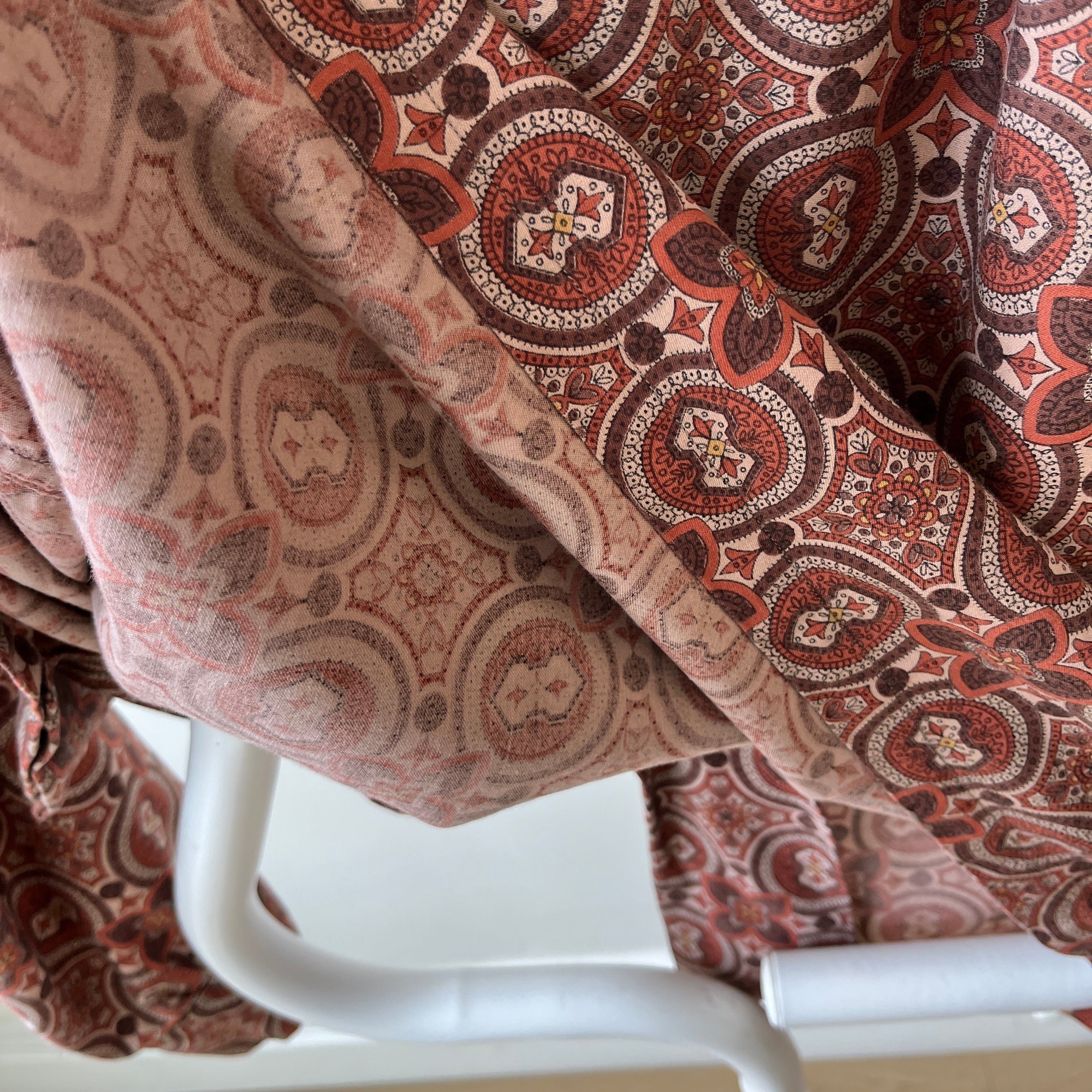 1960s Beautiful Double Pocketed Pleated Backside Long Sleeve Blouse - Oh My