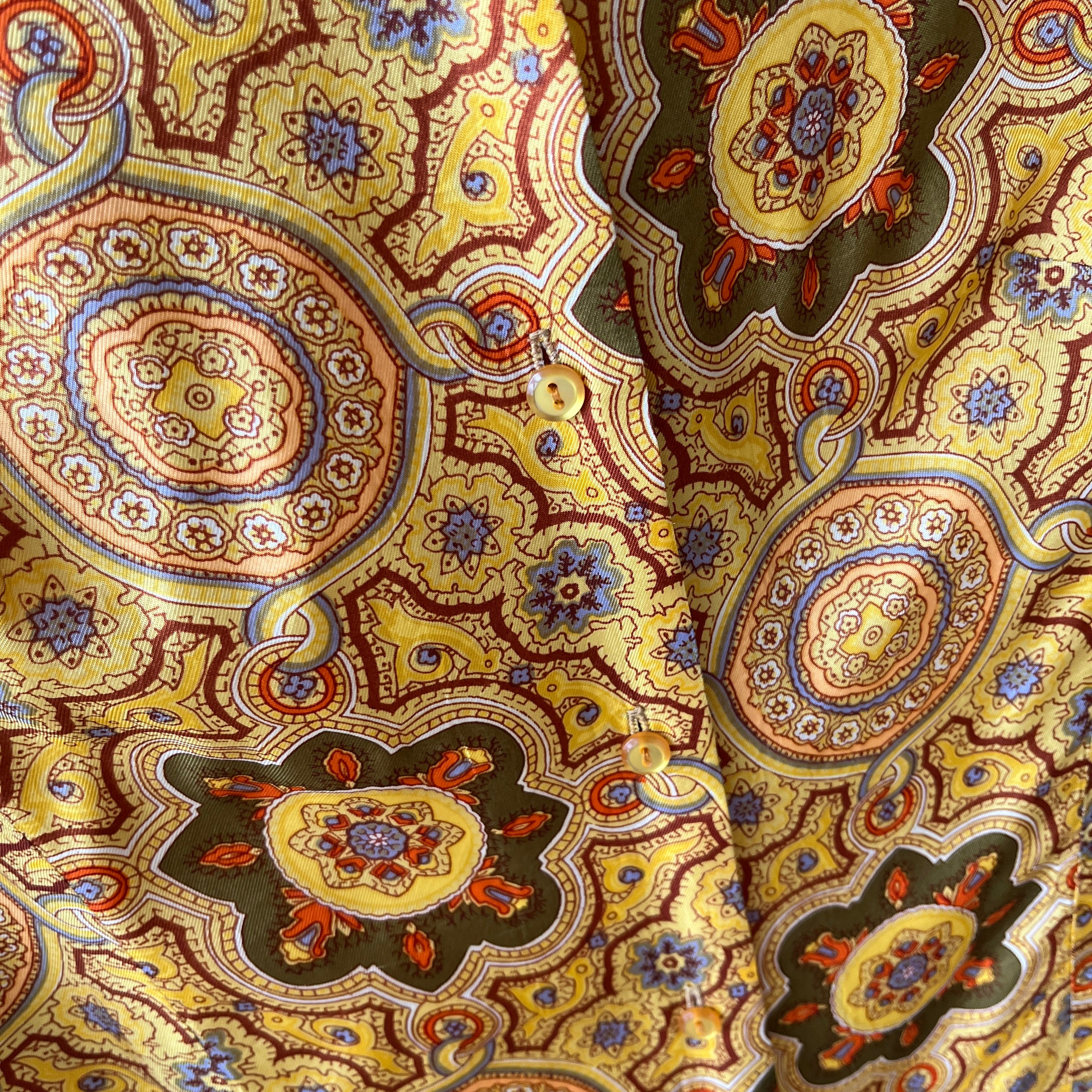 1970s Made in California Beautiful Silk Women's Paisley Blouse - THE CUFFS and COLLAR