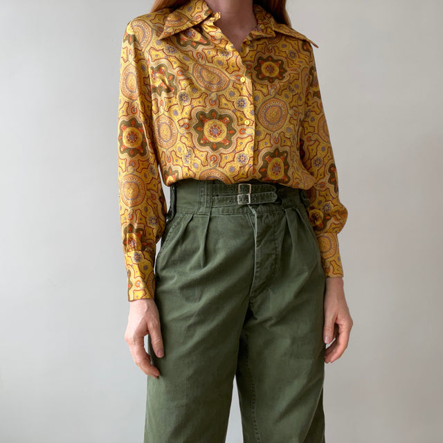 1970s Made in California Beautiful Silk Women's Paisley Blouse - THE CUFFS and COLLAR