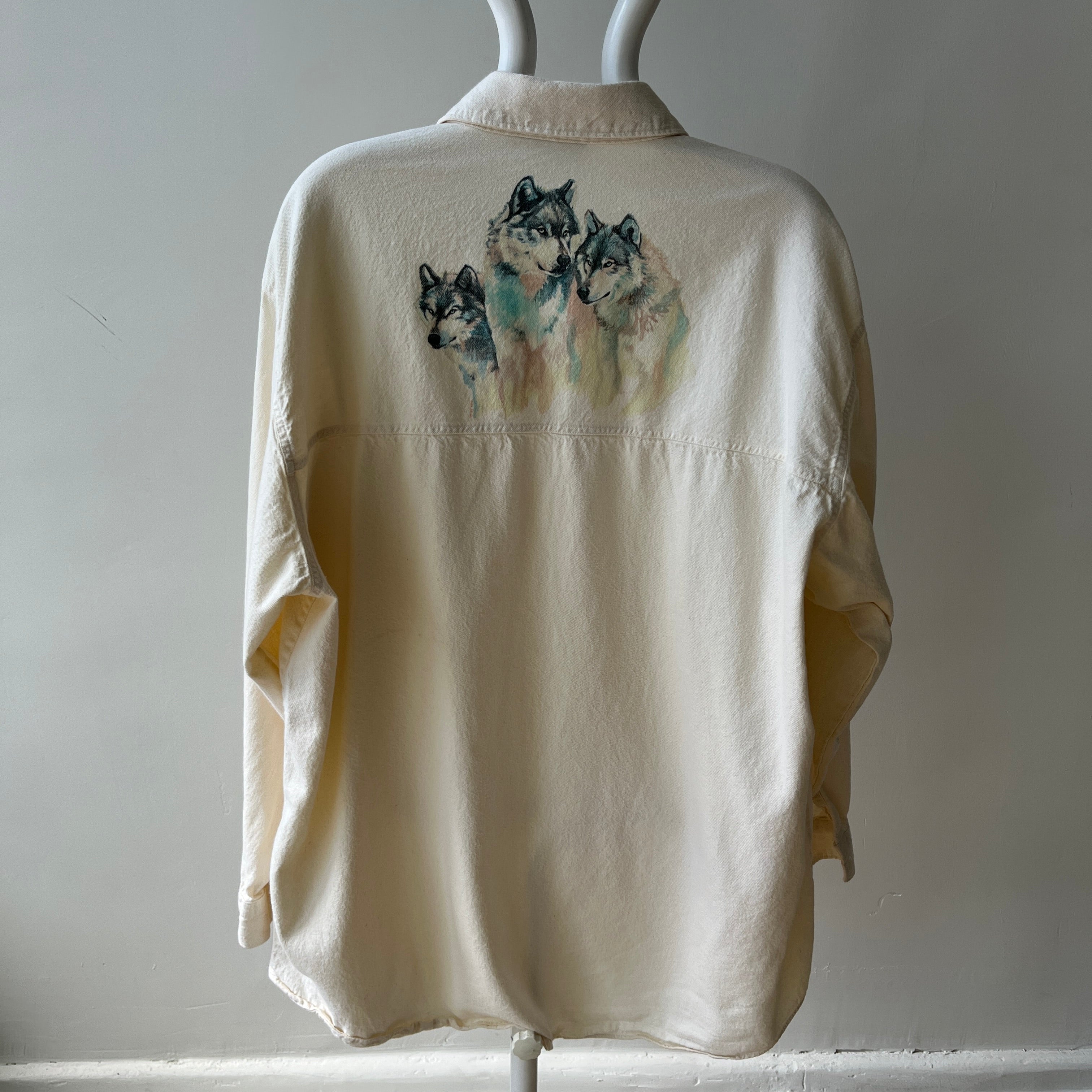 1980s Wolf Front and Back Larger Cotton Flannel