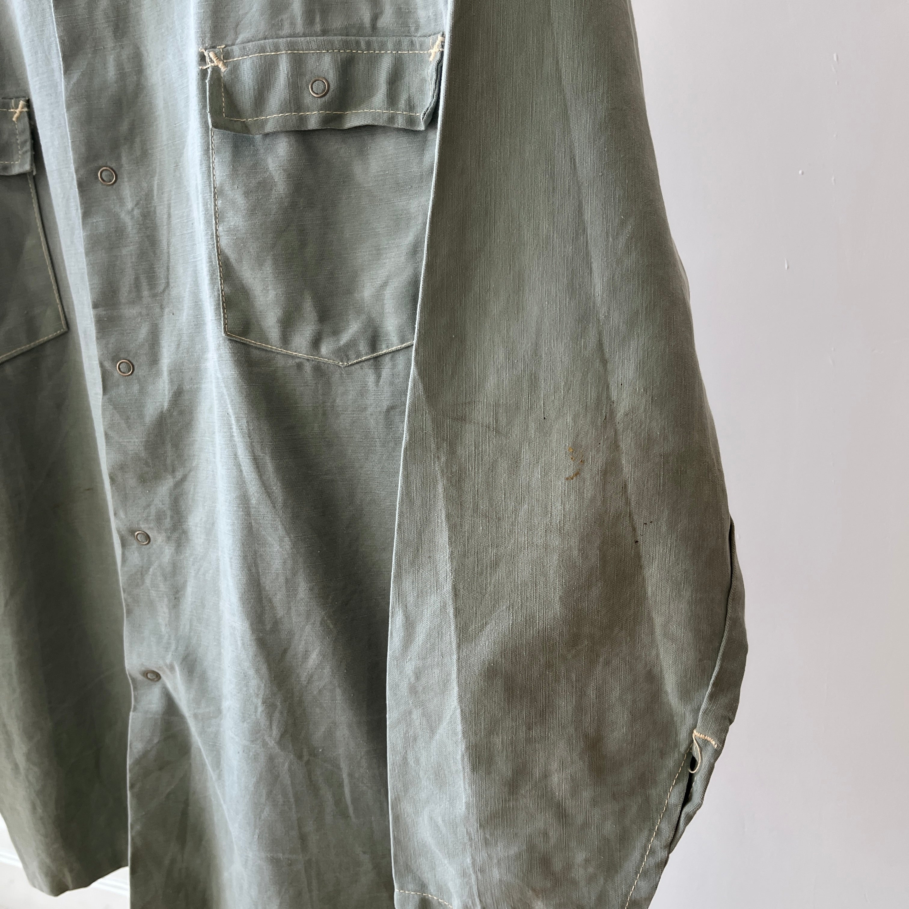 1950s Sage Green Cotton Canvas Like Work Shirt - Cool Contrast Stitching - Rare!