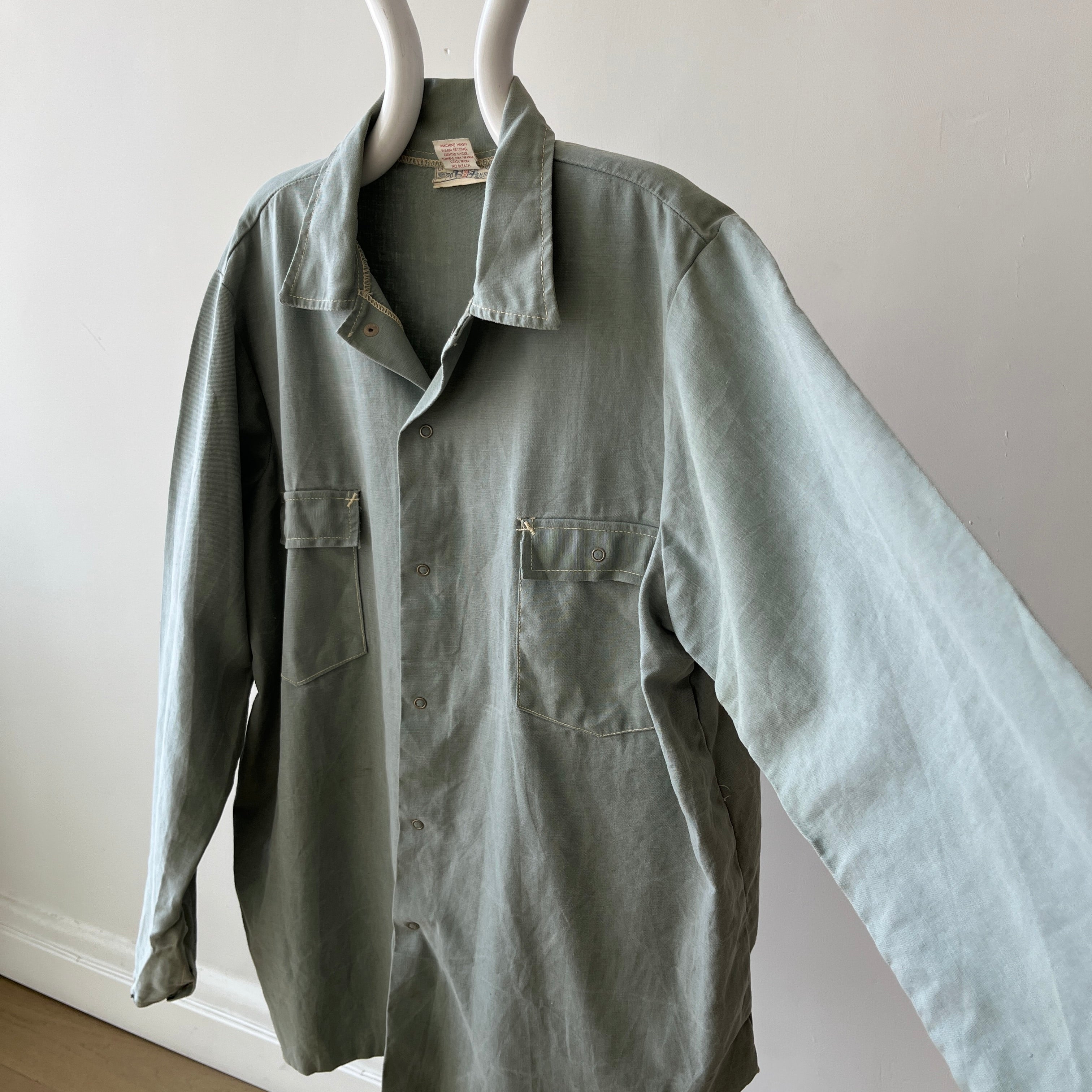 1950s Sage Green Cotton Canvas Like Work Shirt - Cool Contrast Stitching - Rare!