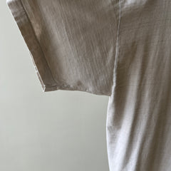 1990's Eggshell White Blank Pocket T-Shirt - OLLLLLD Banana Republic