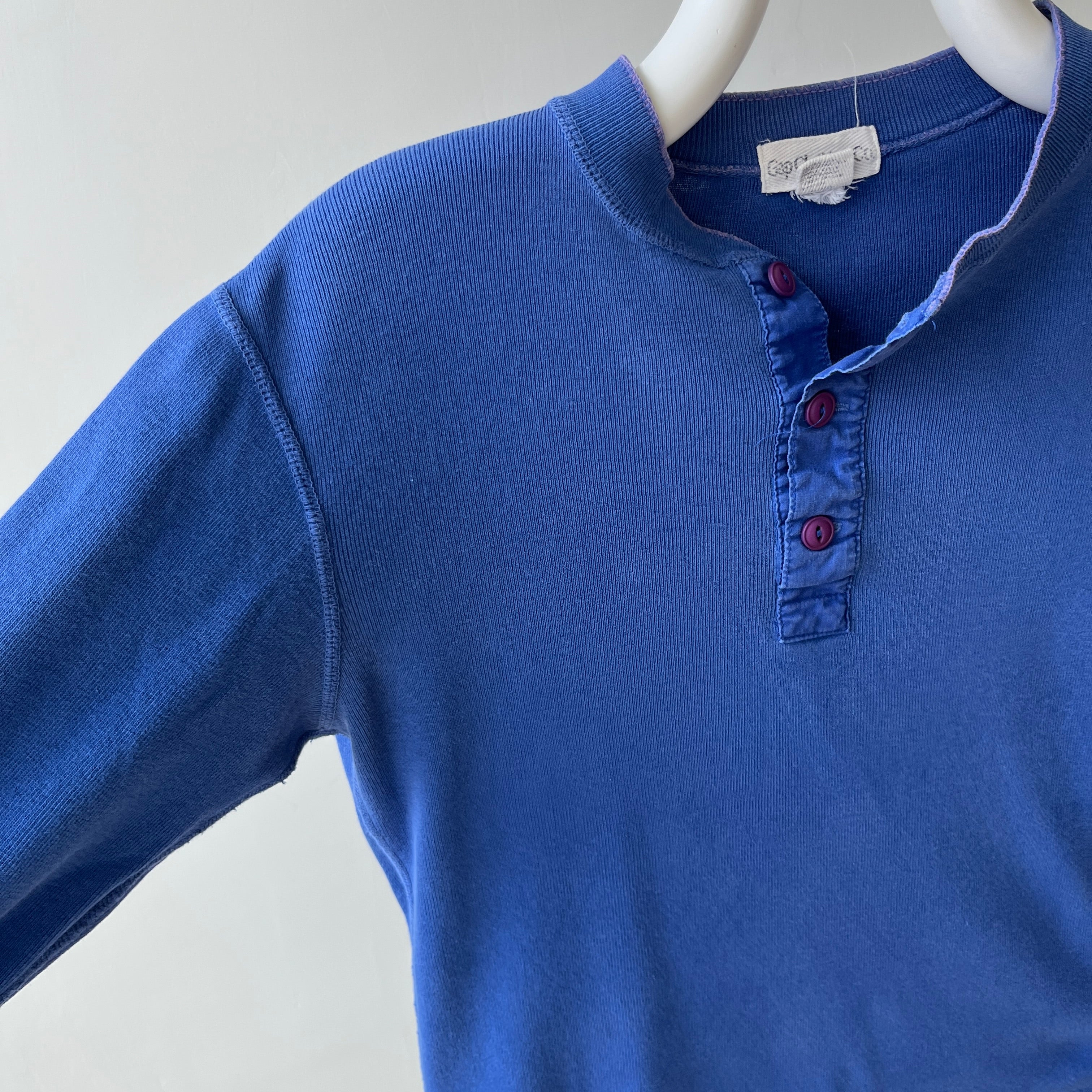 1990s Fitted Blue Gap Henley Long Sleeve