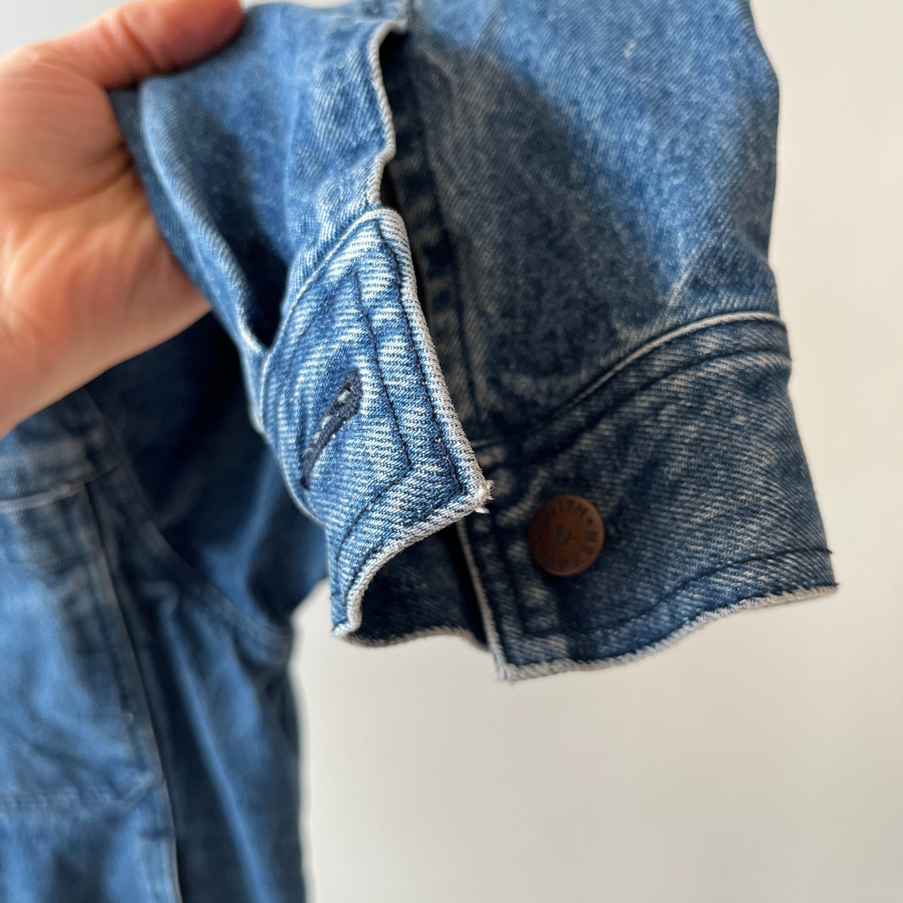 1990s Smith + Hawken Larger Pleated Denim Dad Jacket with Big Chest Pockets