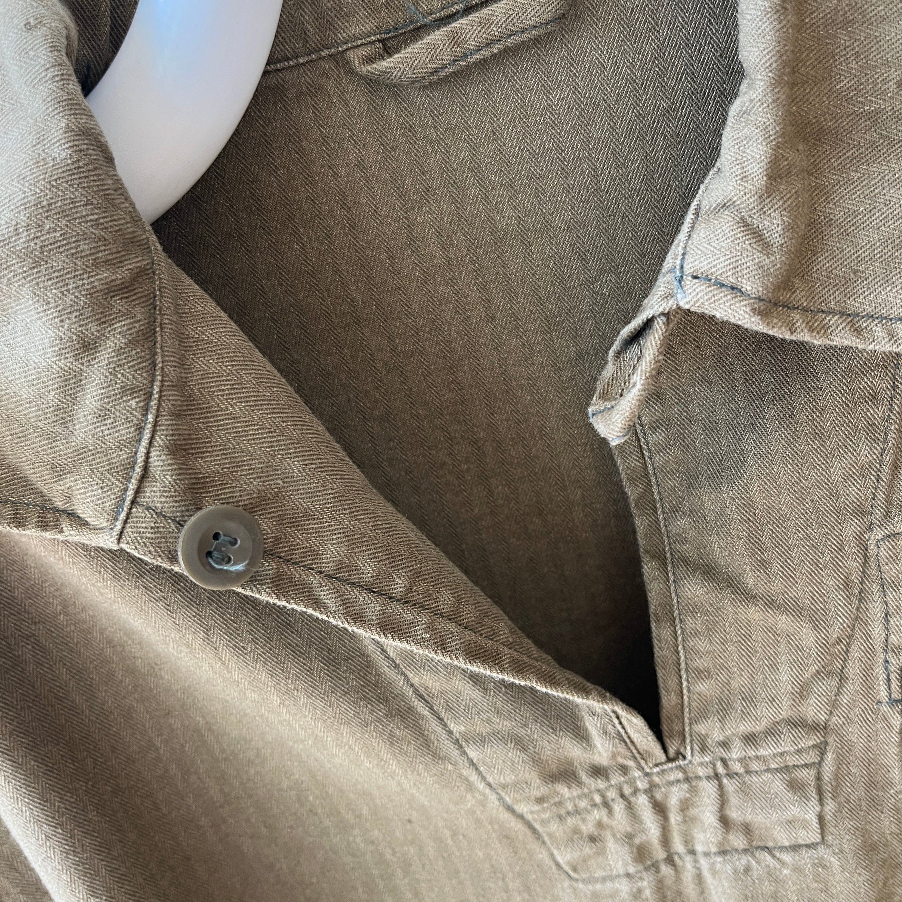 1970s HBT Olive Green Cotton Pullover Top with a Single Button