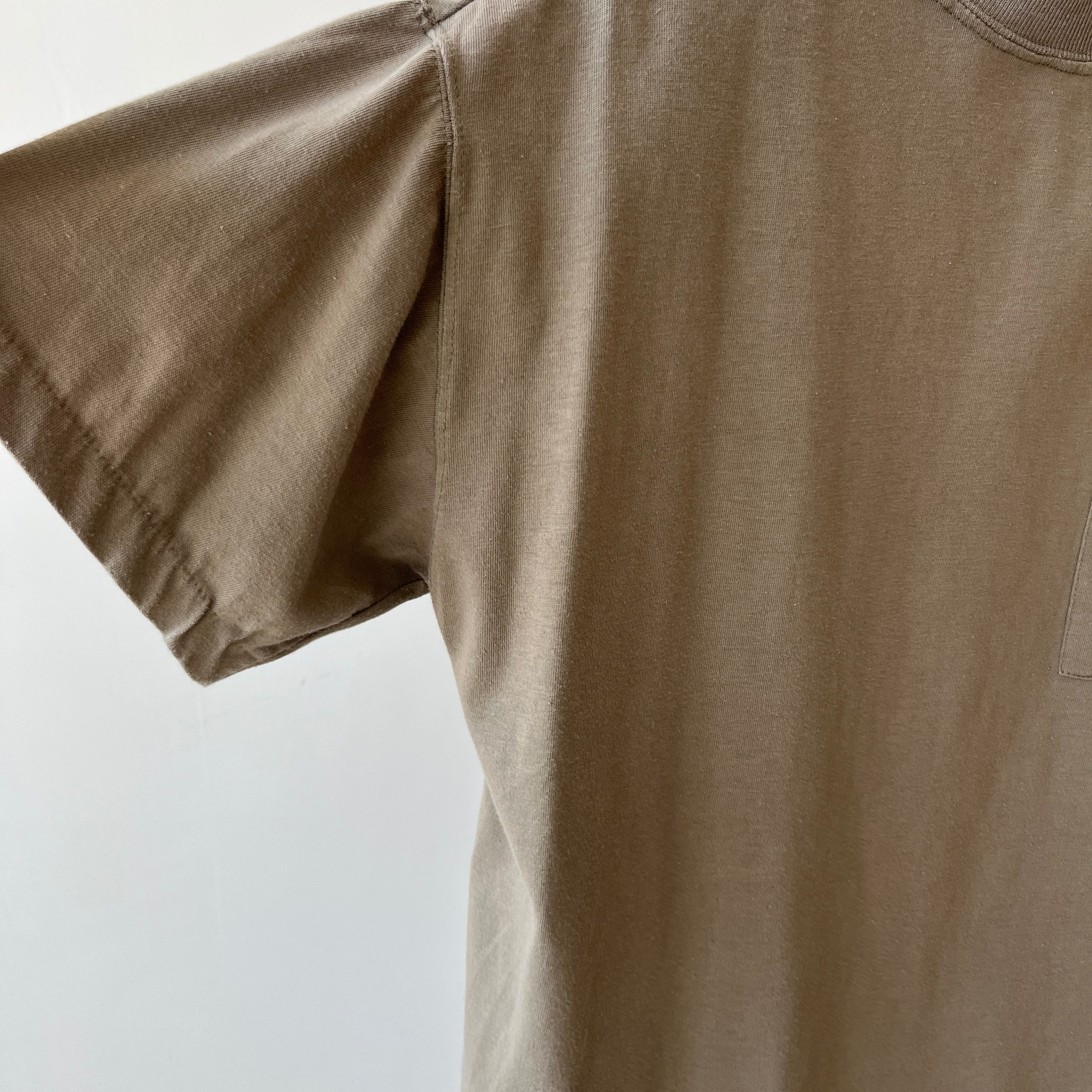 1980s Olive/Khaki Mock Neck Pocket T-Shirt