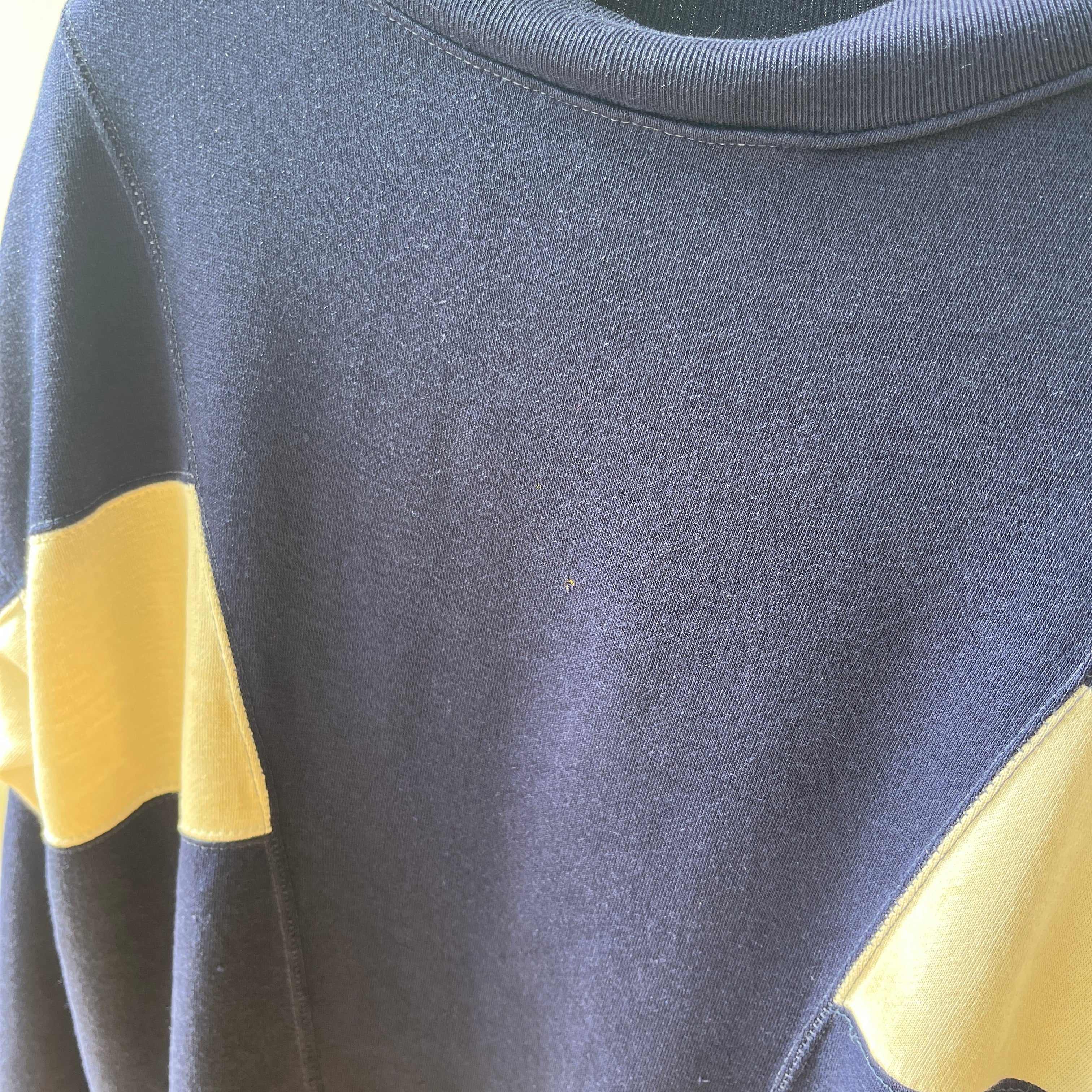 1980s Two Tone Navy and White Soft and Slouchy Sweatshirt