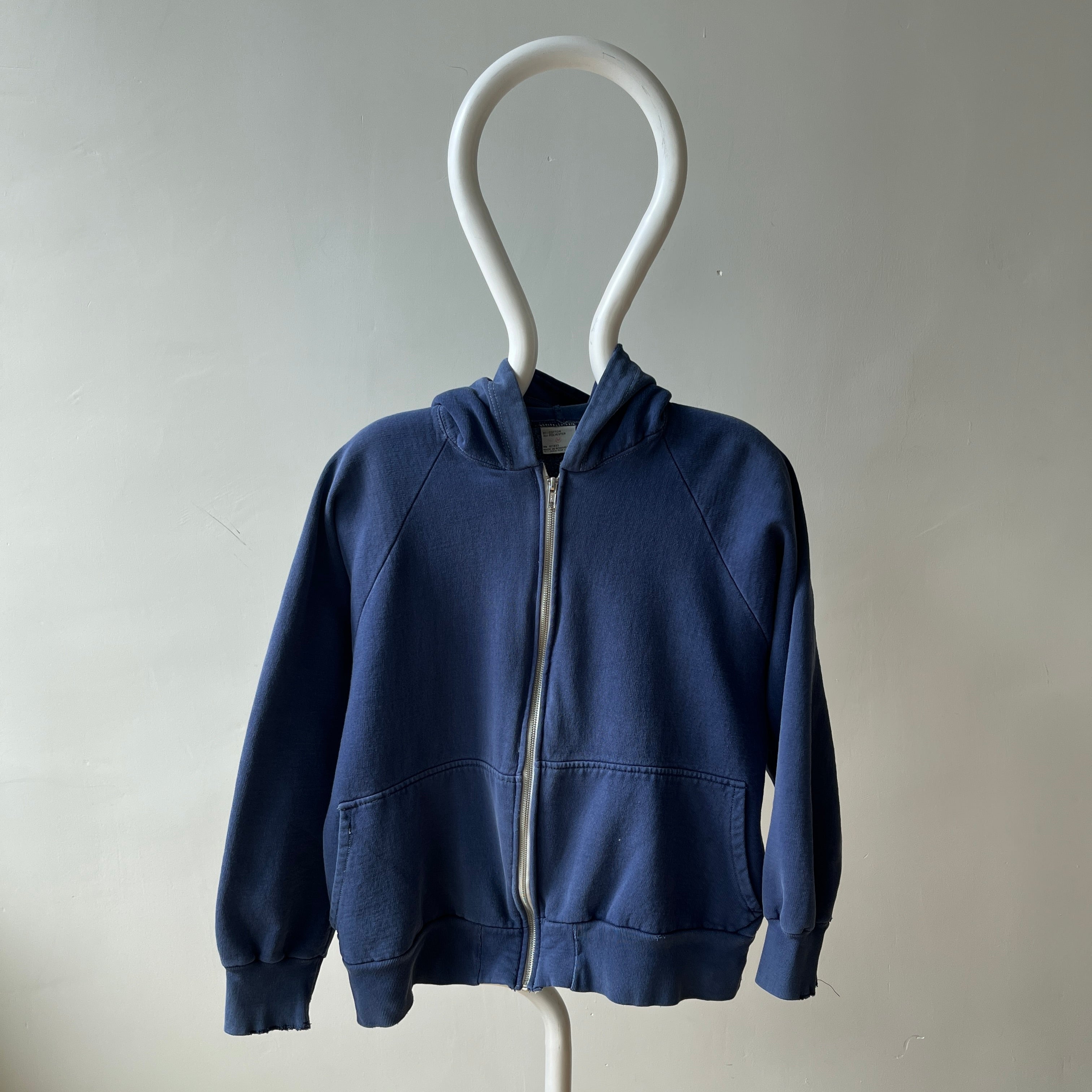 1970/80s Sun Faded Navy Hoodie - Replaced Zipper - Made in Romania - WOWOWOWOWOW