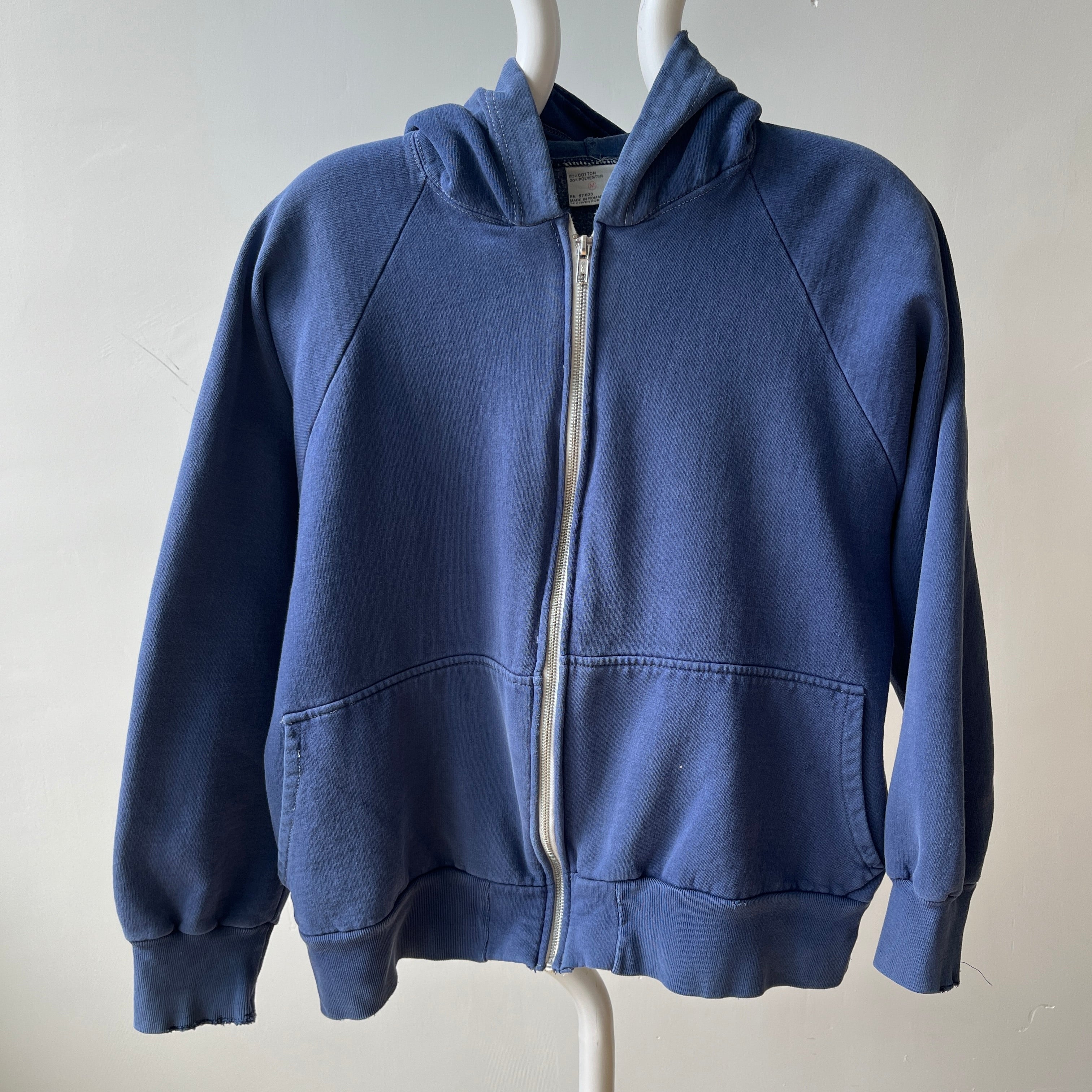 1970/80s Sun Faded Navy Hoodie - Replaced Zipper - Made in Romania - WOWOWOWOWOW