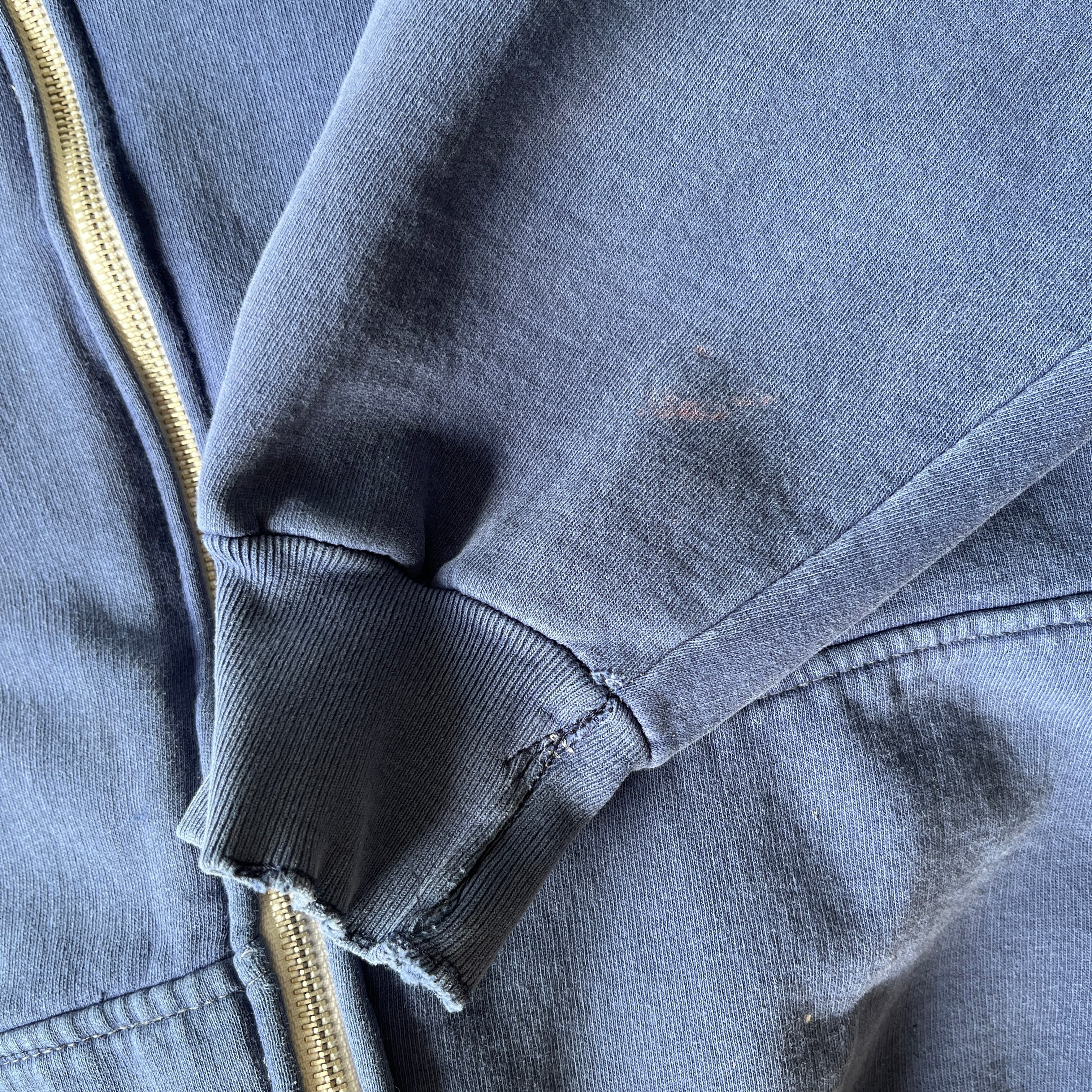 1970/80s Sun Faded Navy Hoodie - Replaced Zipper - Made in Romania - WOWOWOWOWOW
