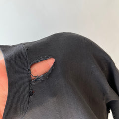 1980/90 Venezia Italia Tourist T-Shirt with a Hole in It