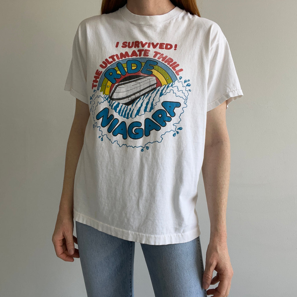1980s Made in Canada FOTL Niagara Falls Tourist T-Shirt – Red