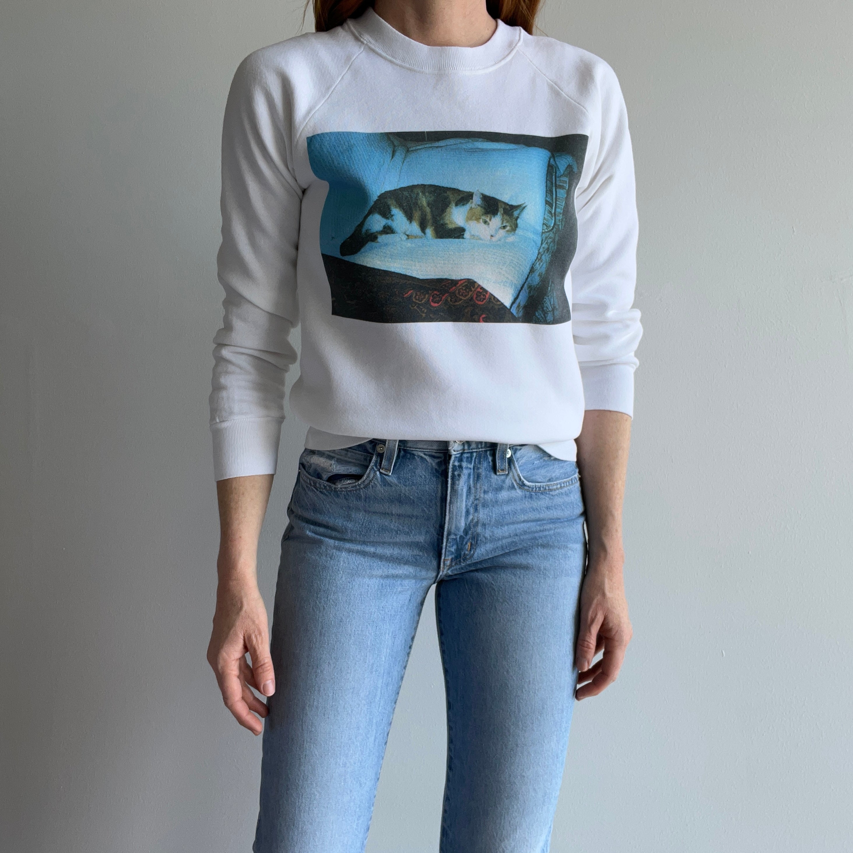 1980s A photo of someone's cat sweatshirt