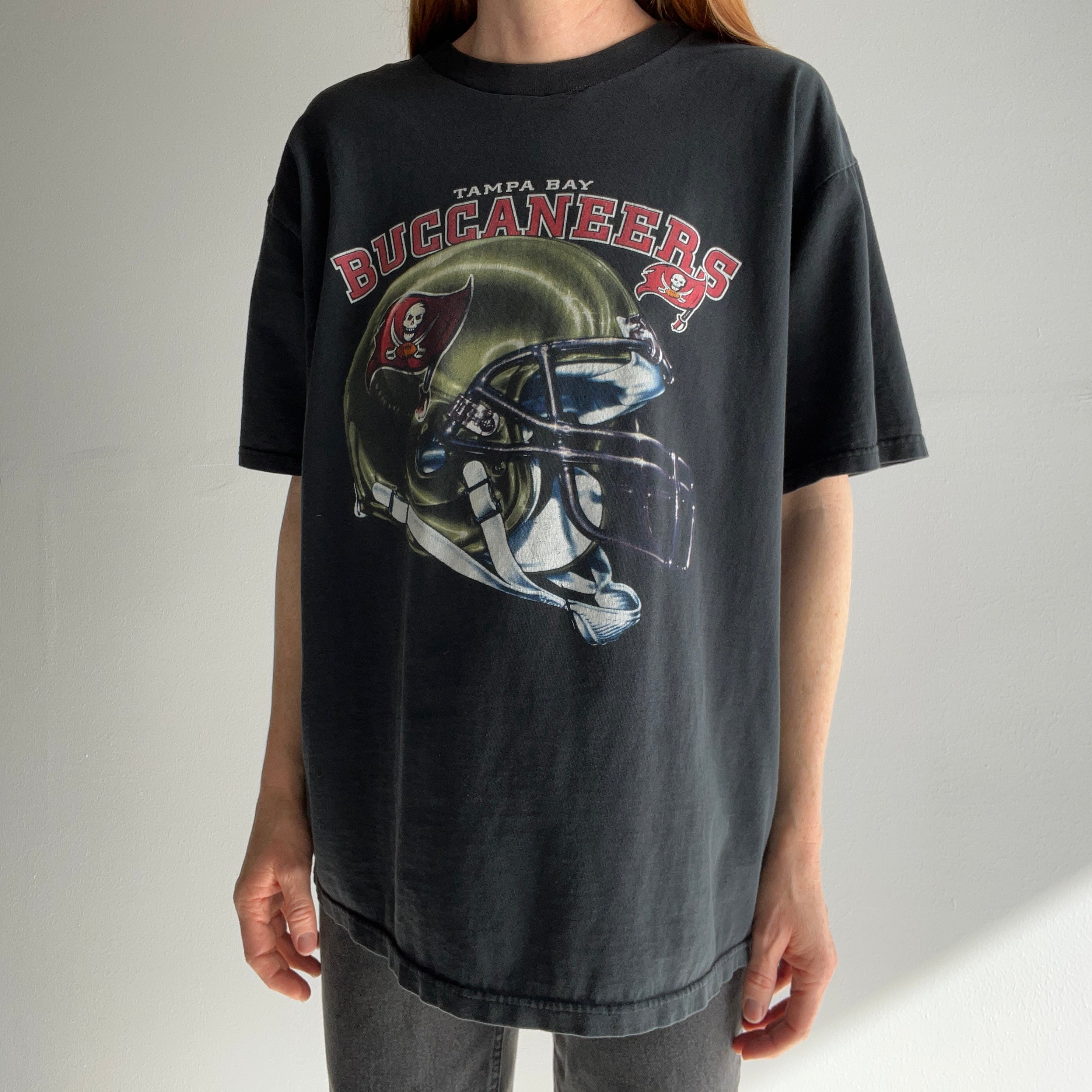 2000s Tampa Bay Buccaneers Nicely Worn T-Shirt