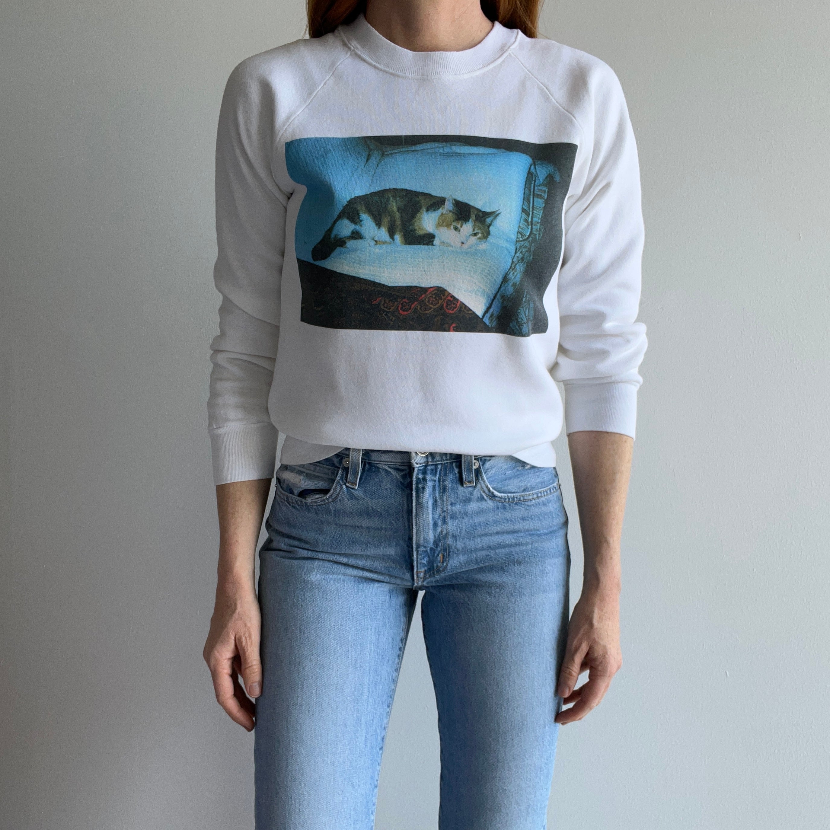 1980s A photo of someone's cat sweatshirt