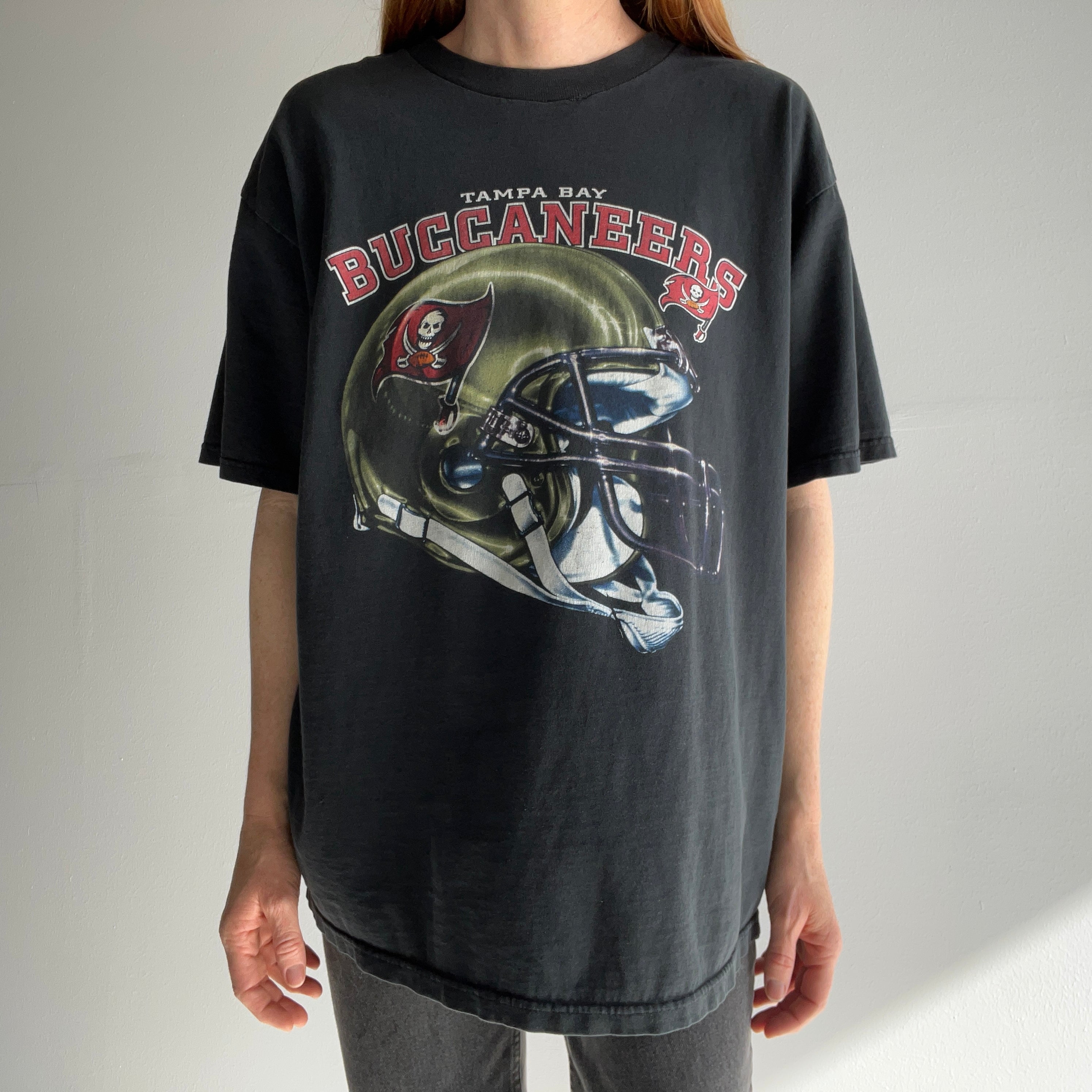 2000s Tampa Bay Buccaneers Nicely Worn T-Shirt