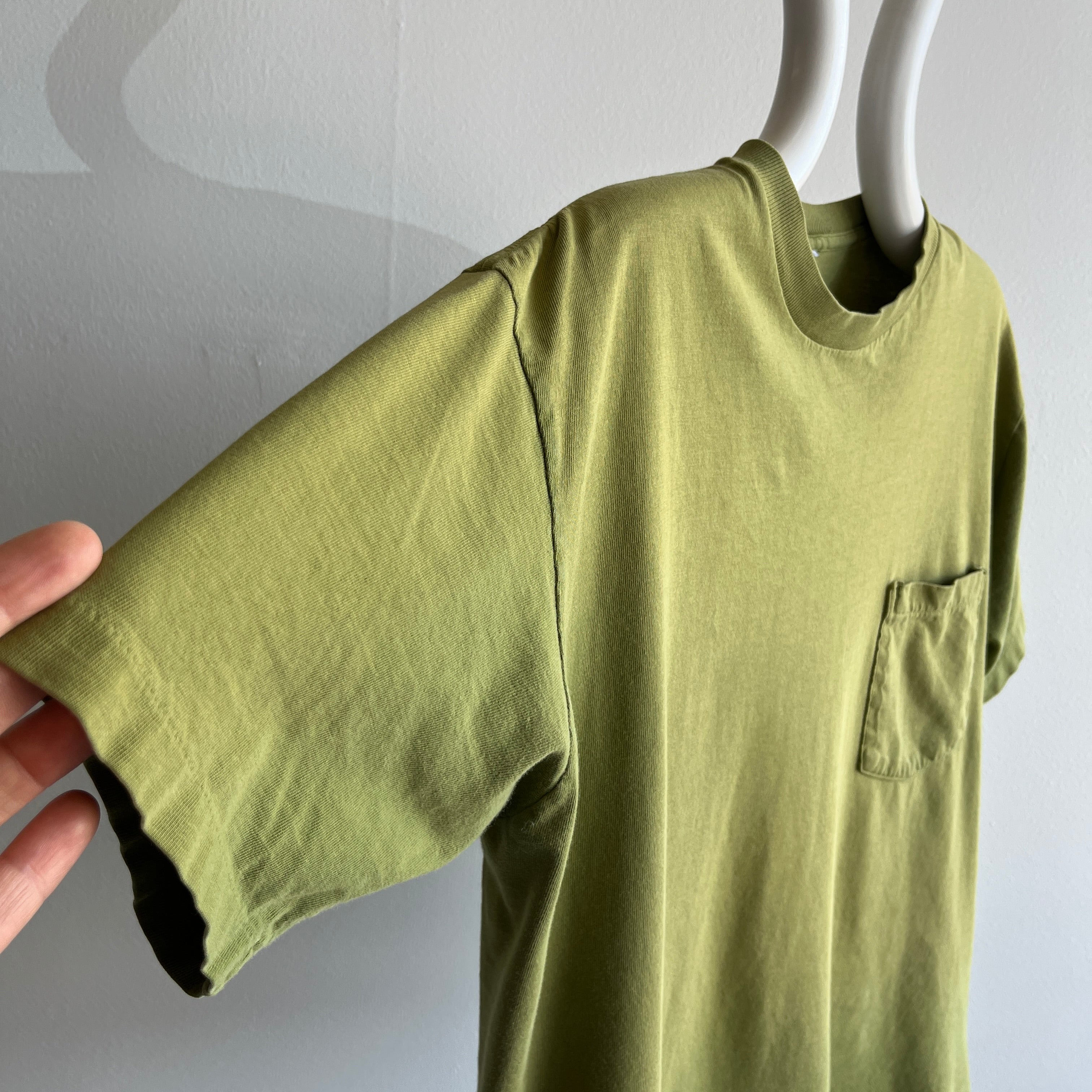 1980s Blank Soft and Worn Olive Green Pocket T-Shirt