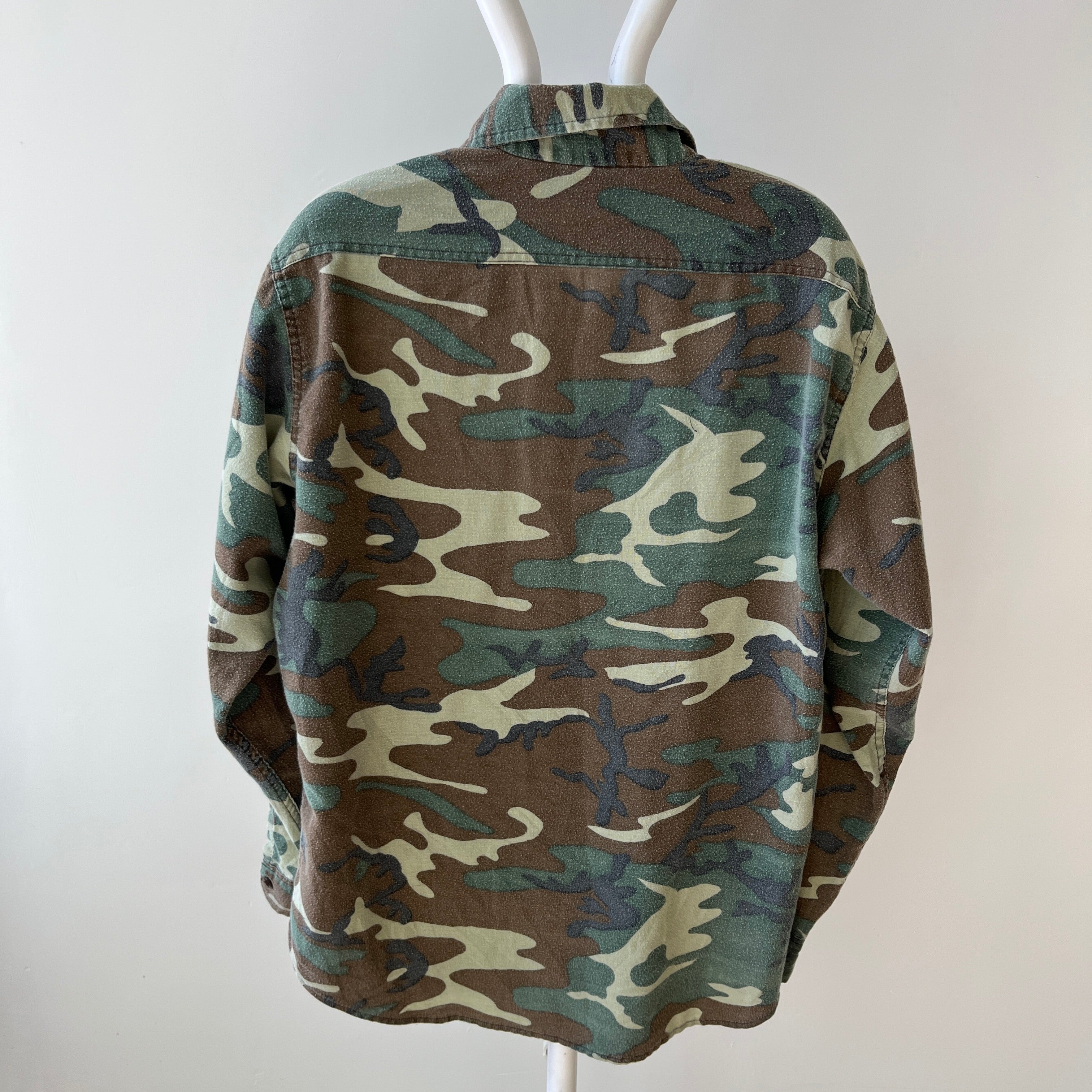 1980s Prentiss Outdoors Lightweight Cotton Camo Flannel with Paint Staining