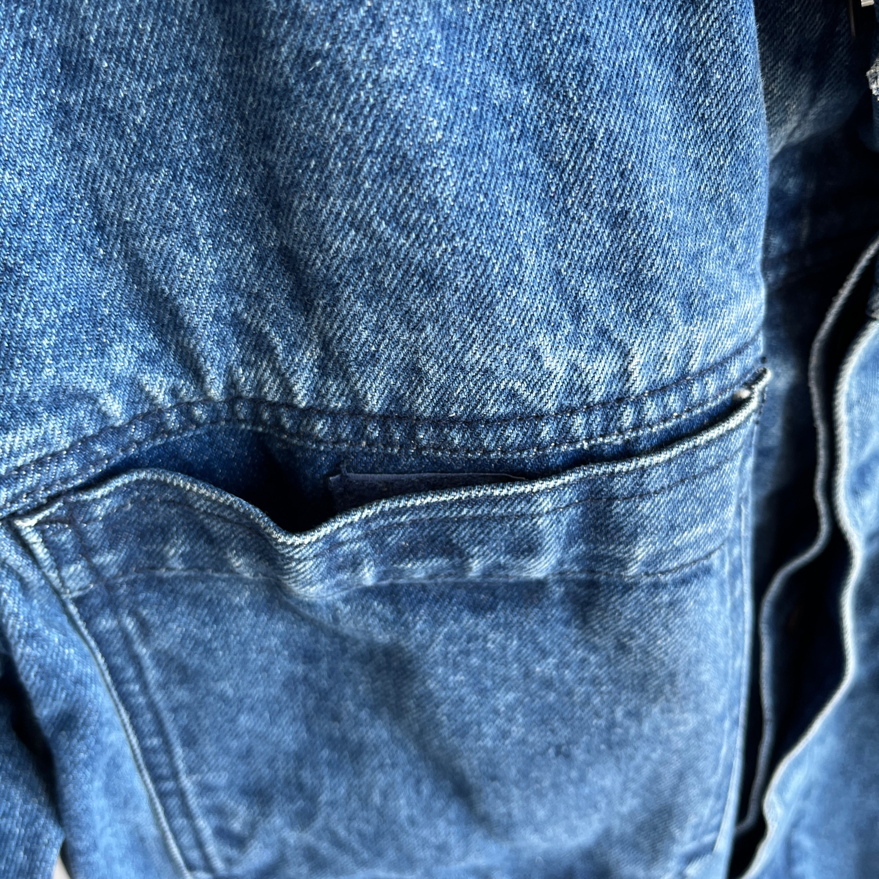 1990s Smith & Hawkens Larger Denim Jean Jacket with Awesome Pleats and Velcro