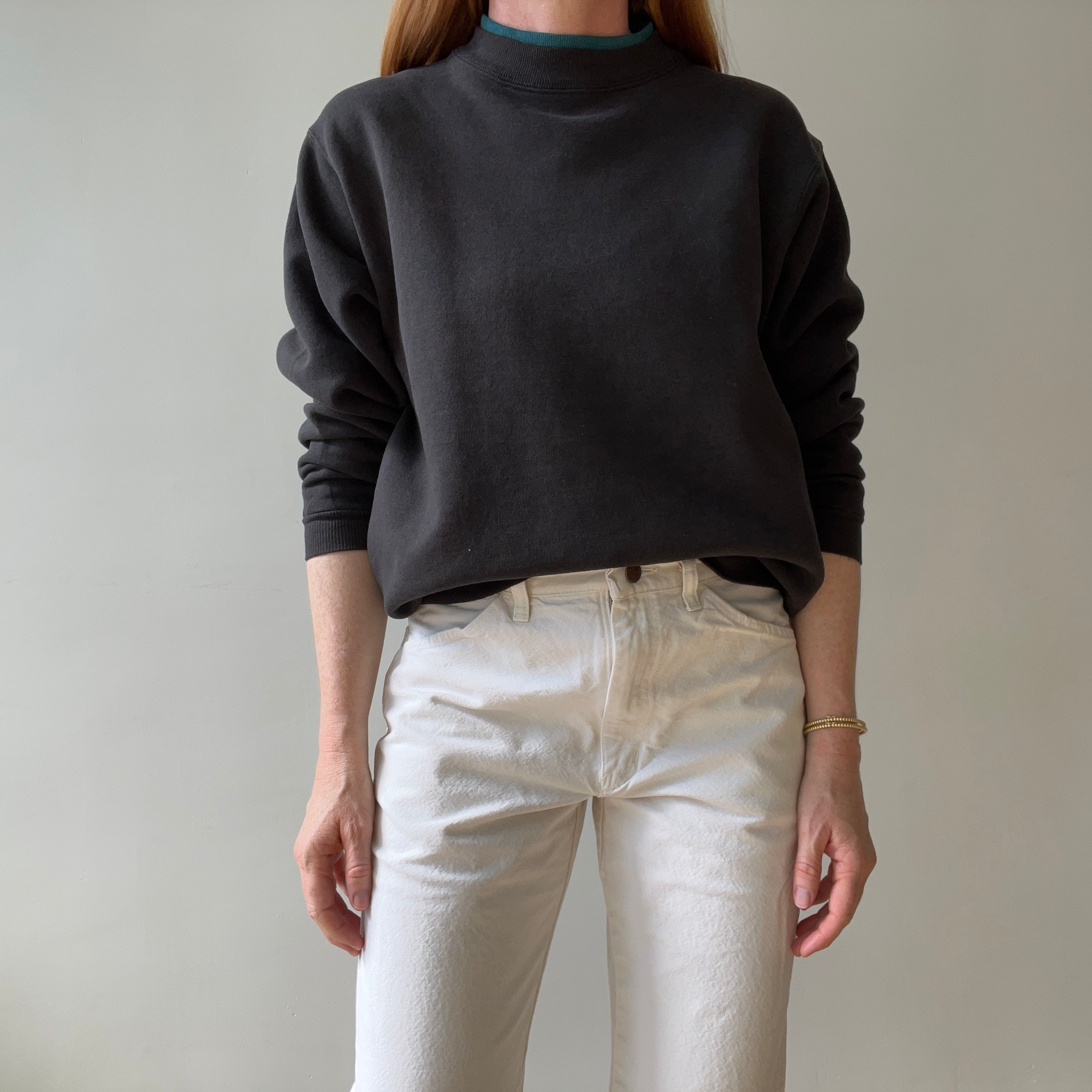 1980/90s Blank Faded Black Double Collar Heavyweight Sweatshirt by Hanes