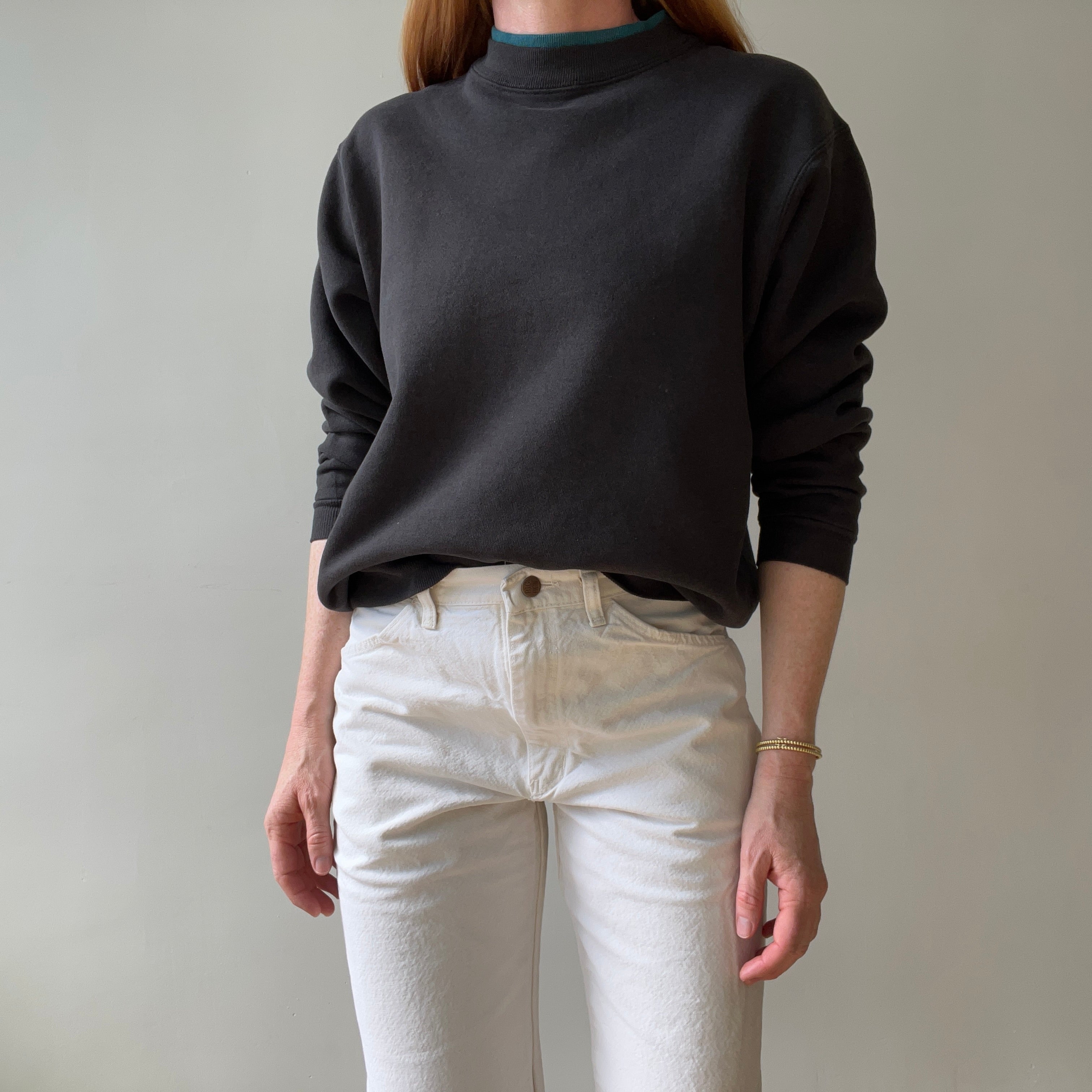 1980/90s Blank Faded Black Double Collar Heavyweight Sweatshirt by Hanes