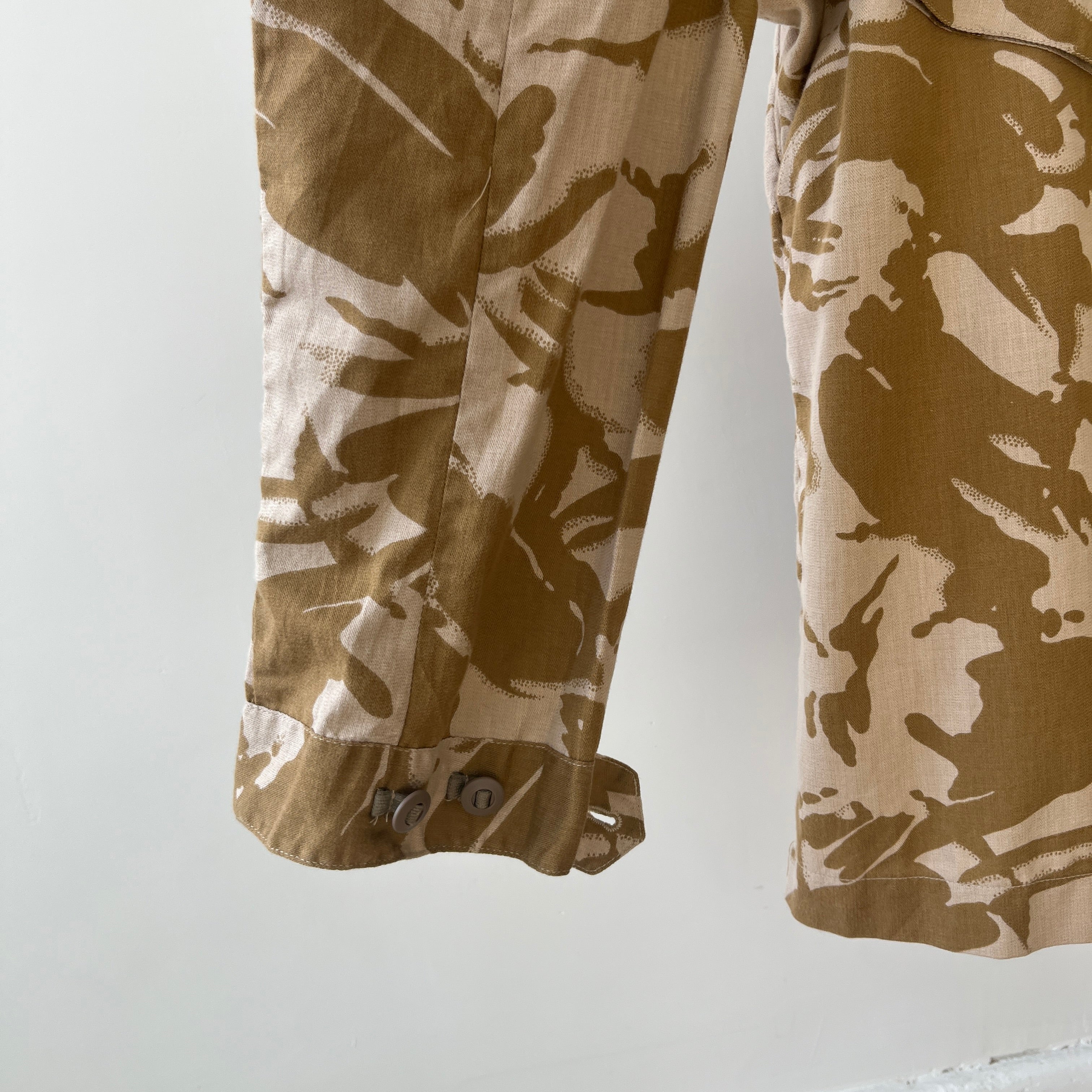 1999 Tan And Brown Camo British Military Jacket/Shirt