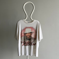 2003 Toby Keith Front and Back Thinned Out and Beat Up T-Shirt