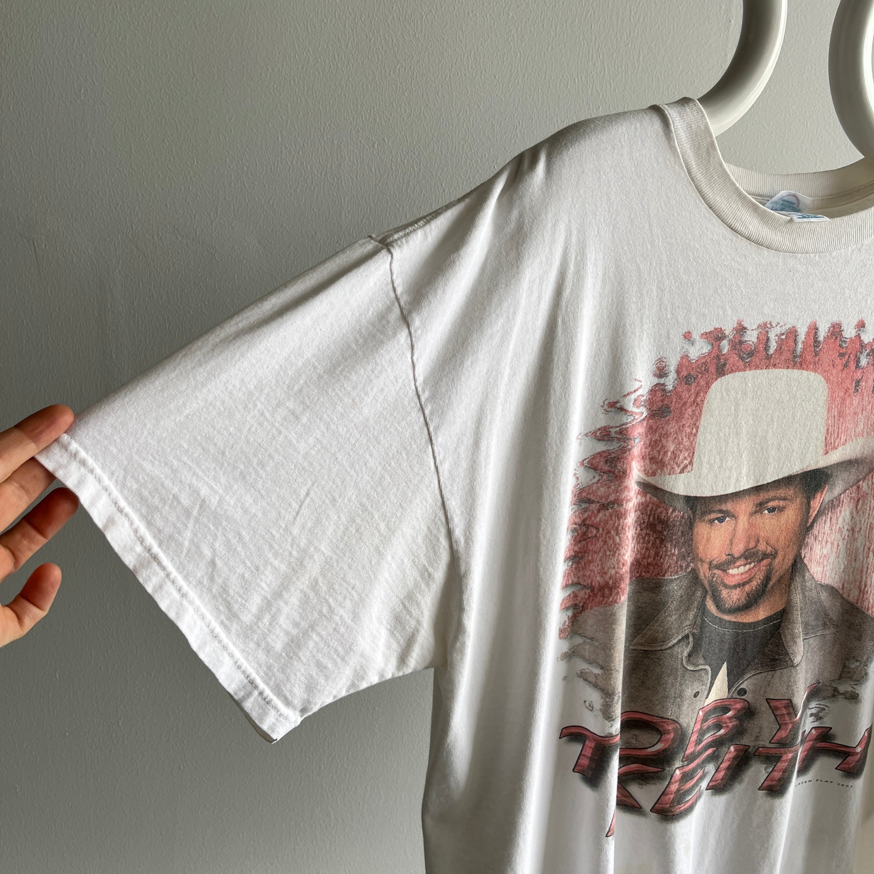 2003 Toby Keith Front and Back Thinned Out and Beat Up T-Shirt