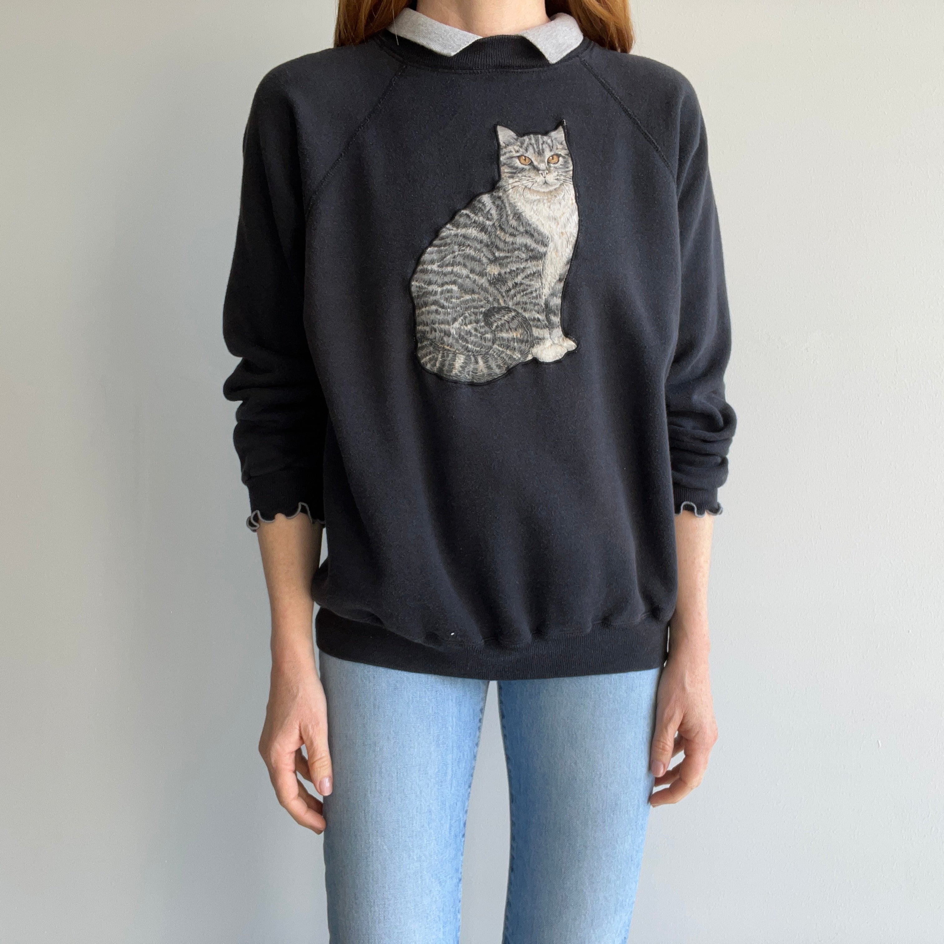 1980s F(el)ine Work of Art DIY Collar Sweatshirt with Ruffled Sleeves - OMFG