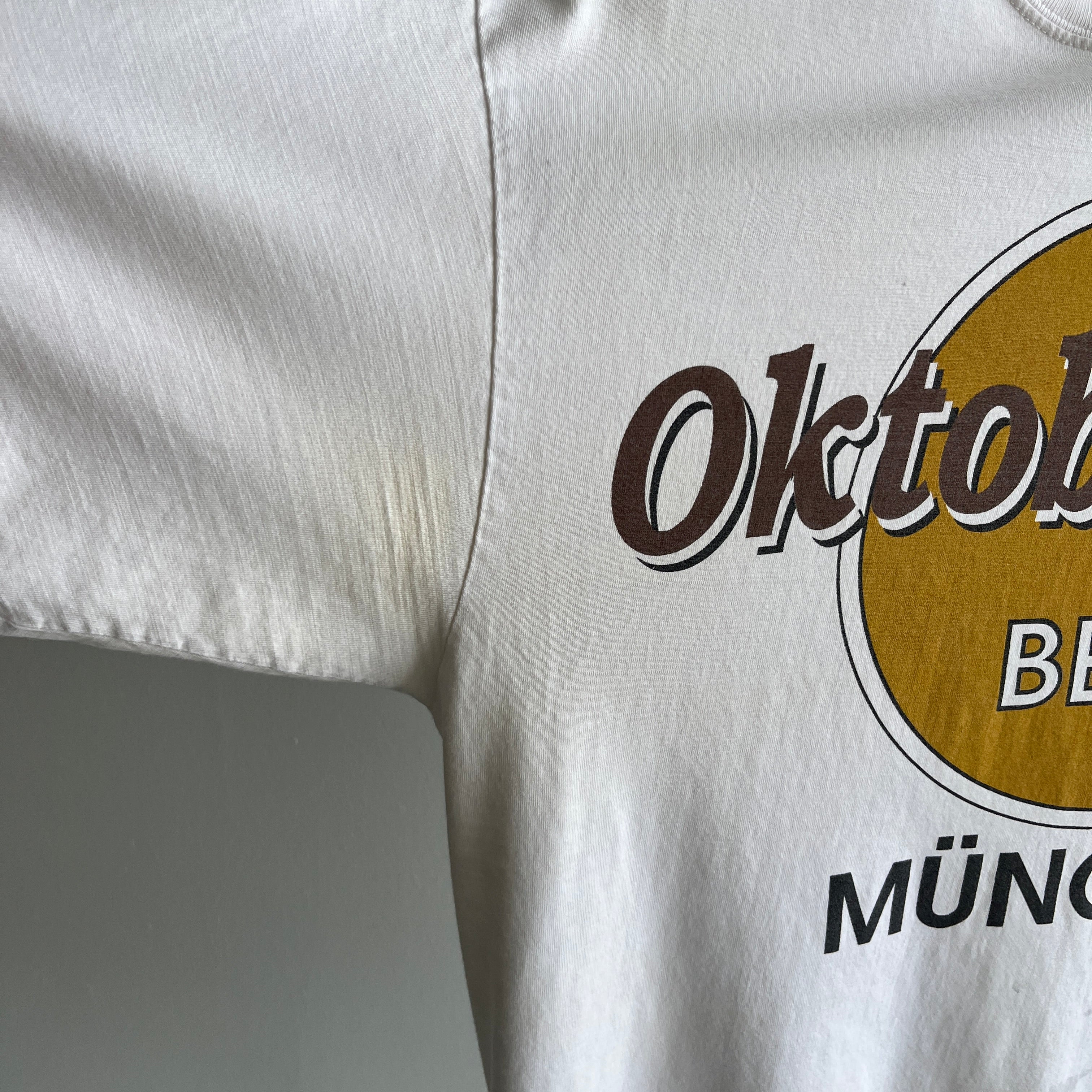 1990/2000s Oktober Fest, Munich Spoof on Hard Rock Cafe T-Shirt