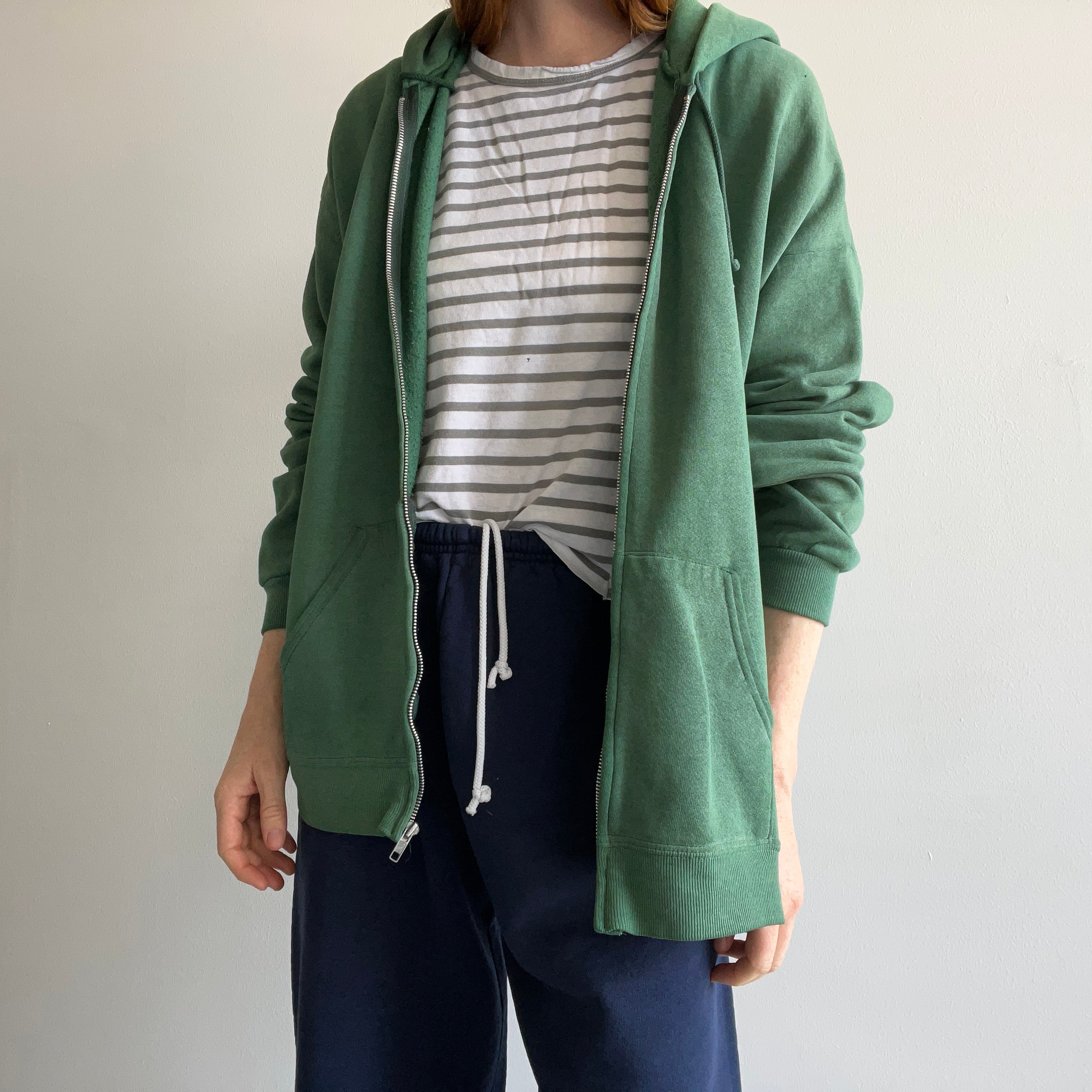 1980/90s USA Ultra Faded and Nicely Worn Green Zip Up Hoodie