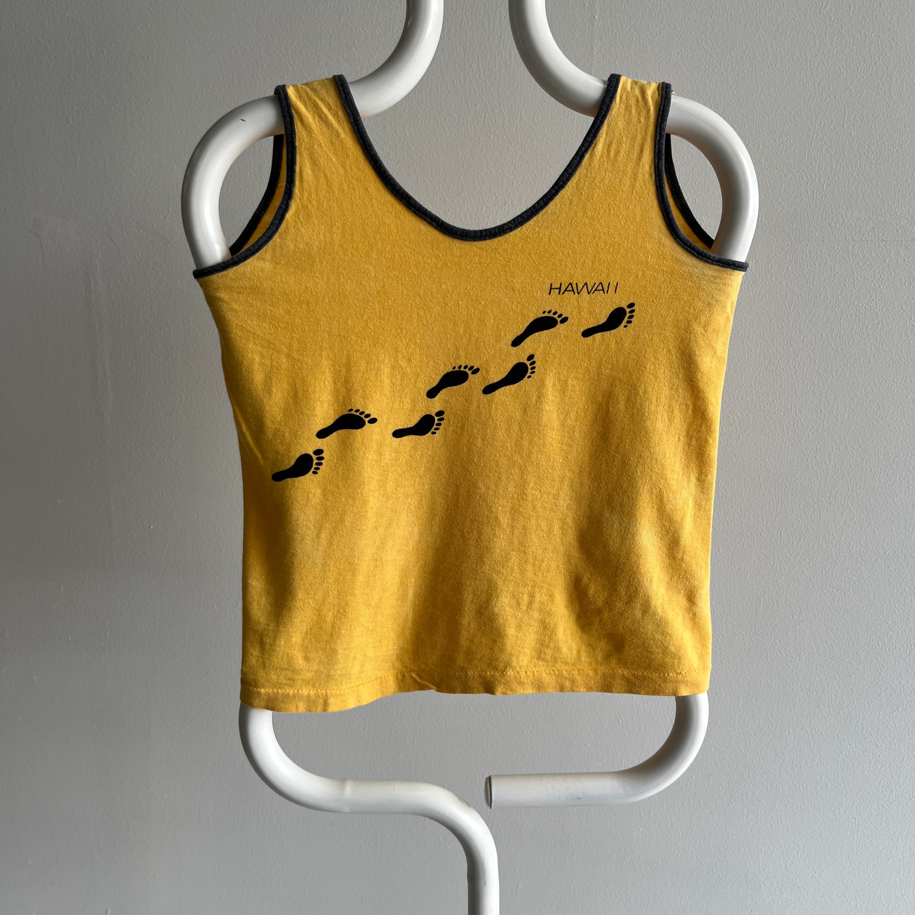 1960s Sportswear Adorable Cotton Hawaii Tank Top - Awwwww/Collectible