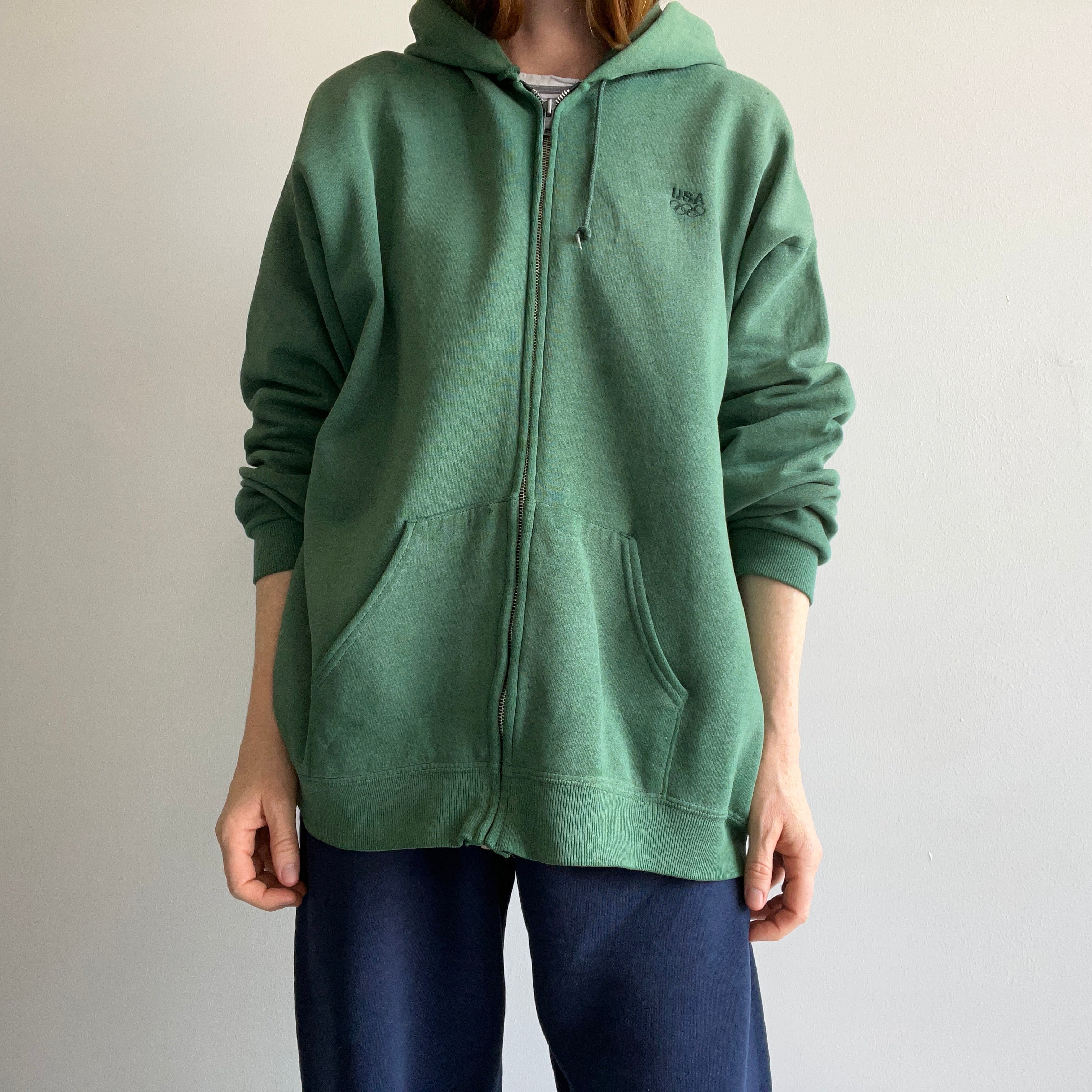 1980/90s USA Ultra Faded and Nicely Worn Green Zip Up Hoodie – Red