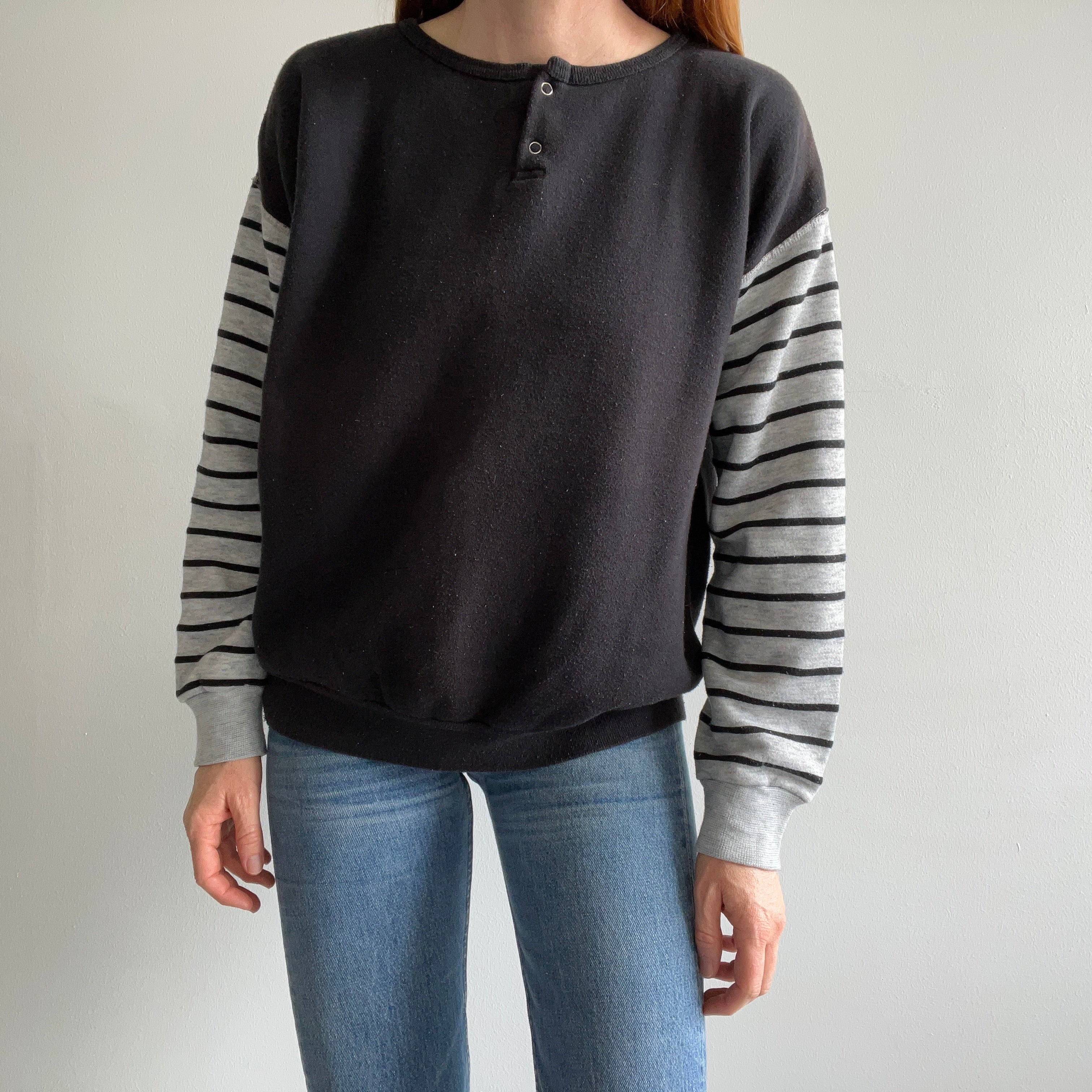 1980s Striped Sleeve Henley Sweatshirt