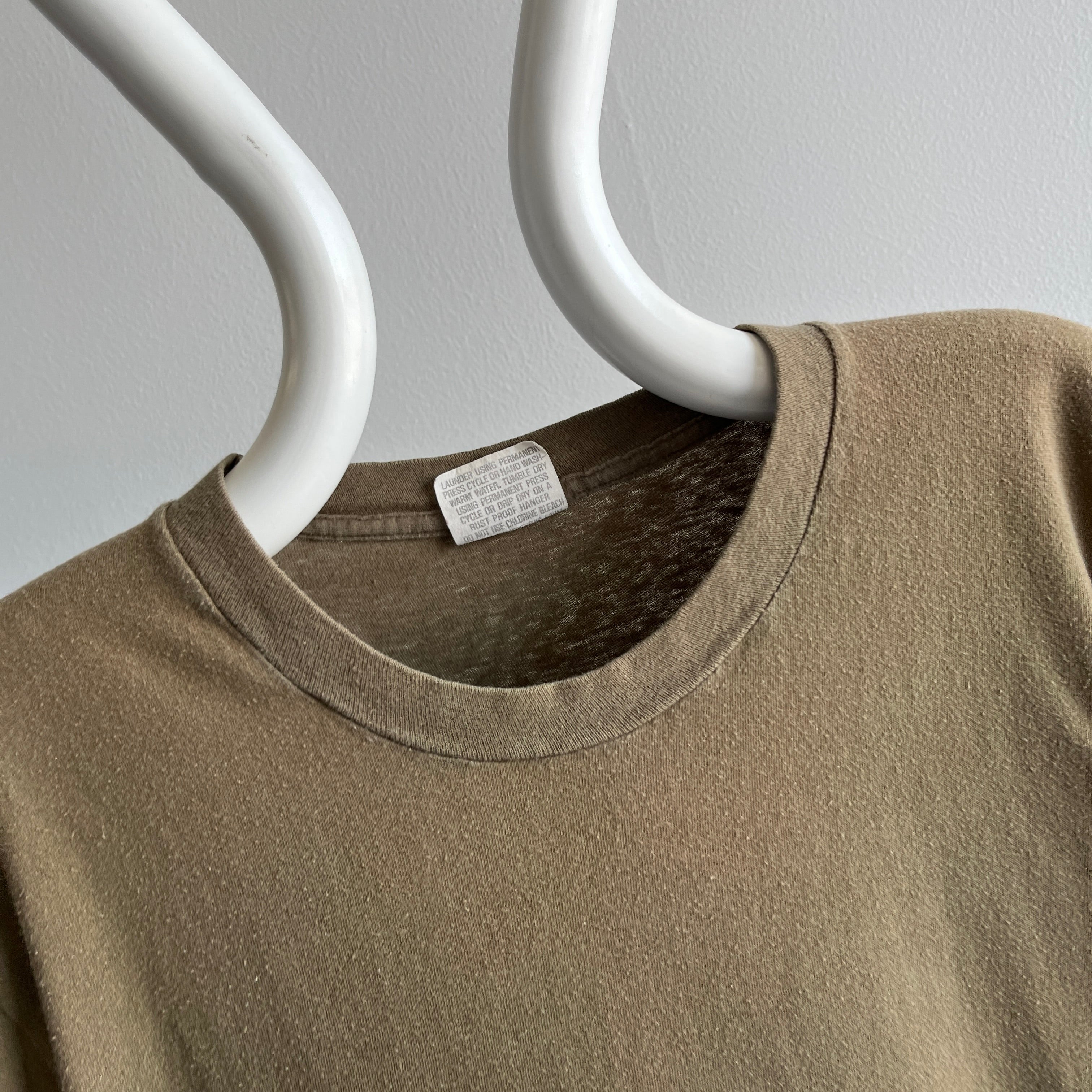 1980/90s Army Issued Brown/Green Cotton T-Shirt