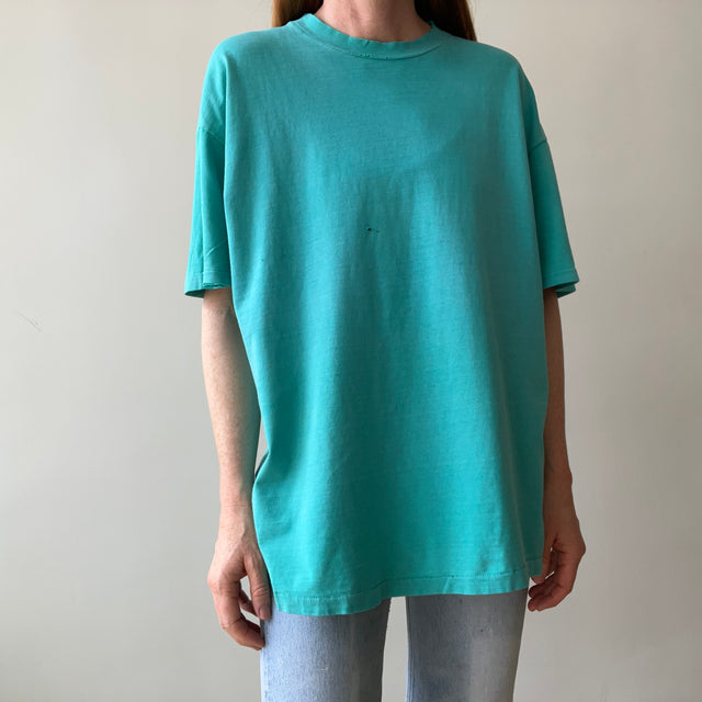 T-shirt teinté de peinture noire vierge des années 00