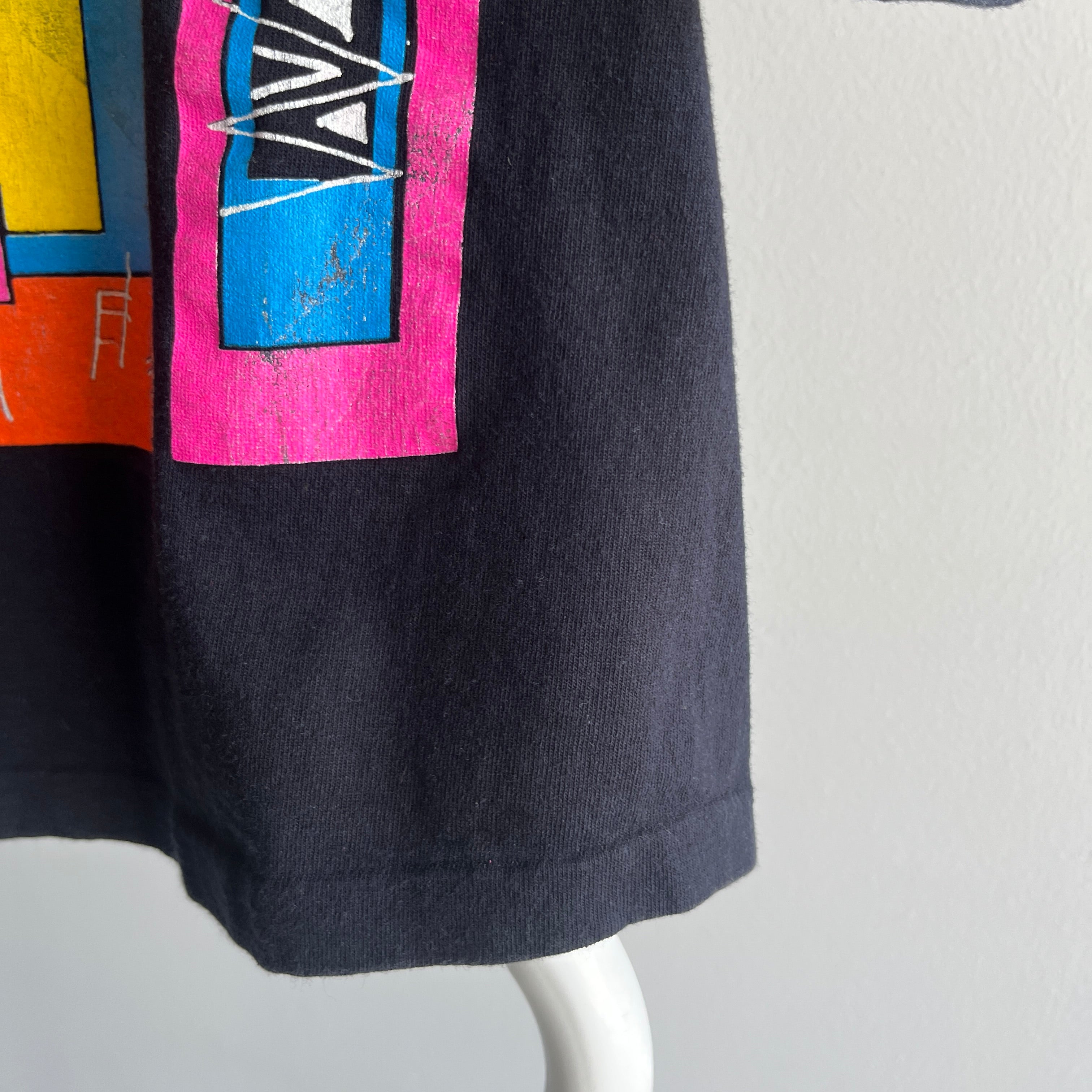 1980s Random Geometric Shapes Crop Top T-Shirt