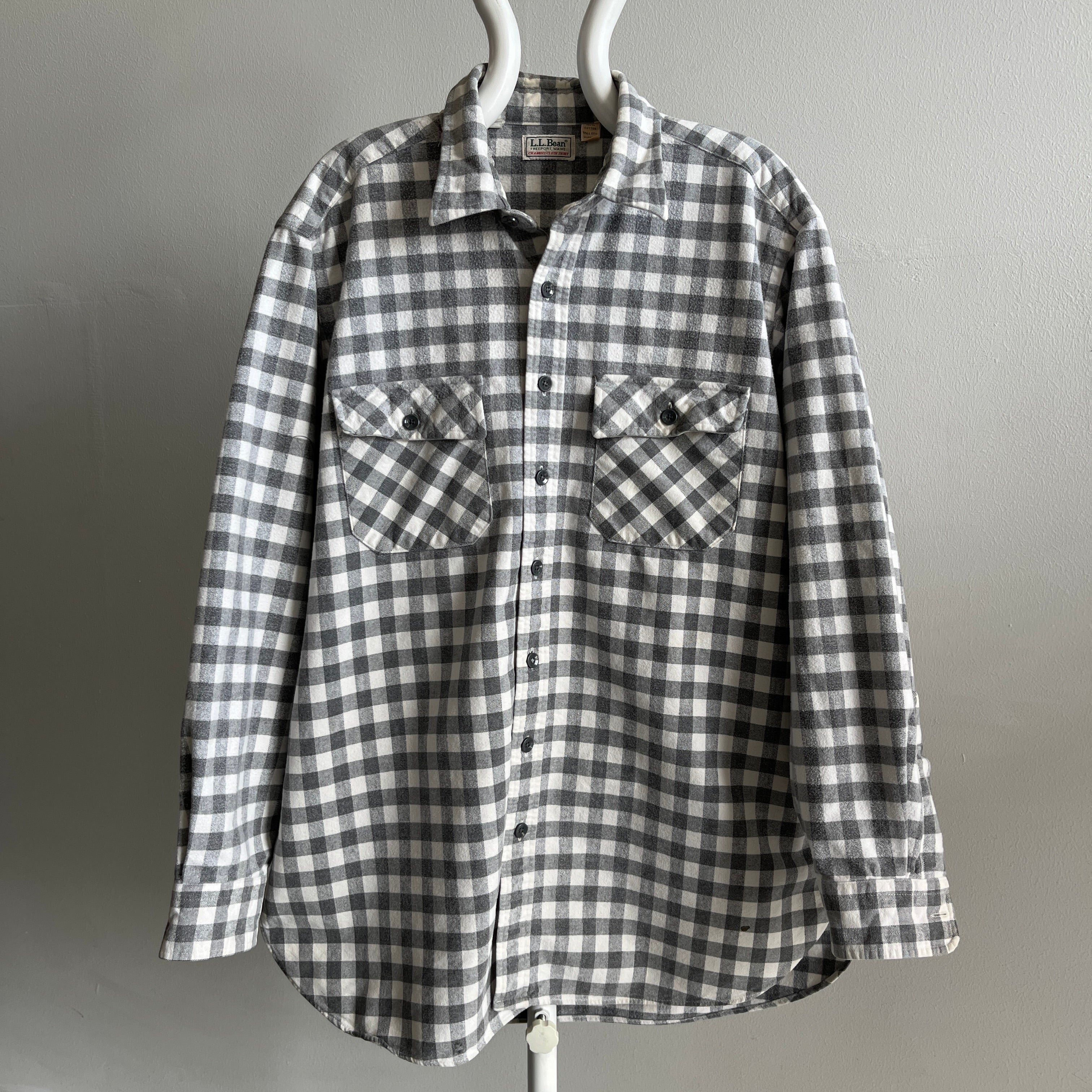 1990s USA Made L.L. Bean Gray and White Checkered Plaid Flannel