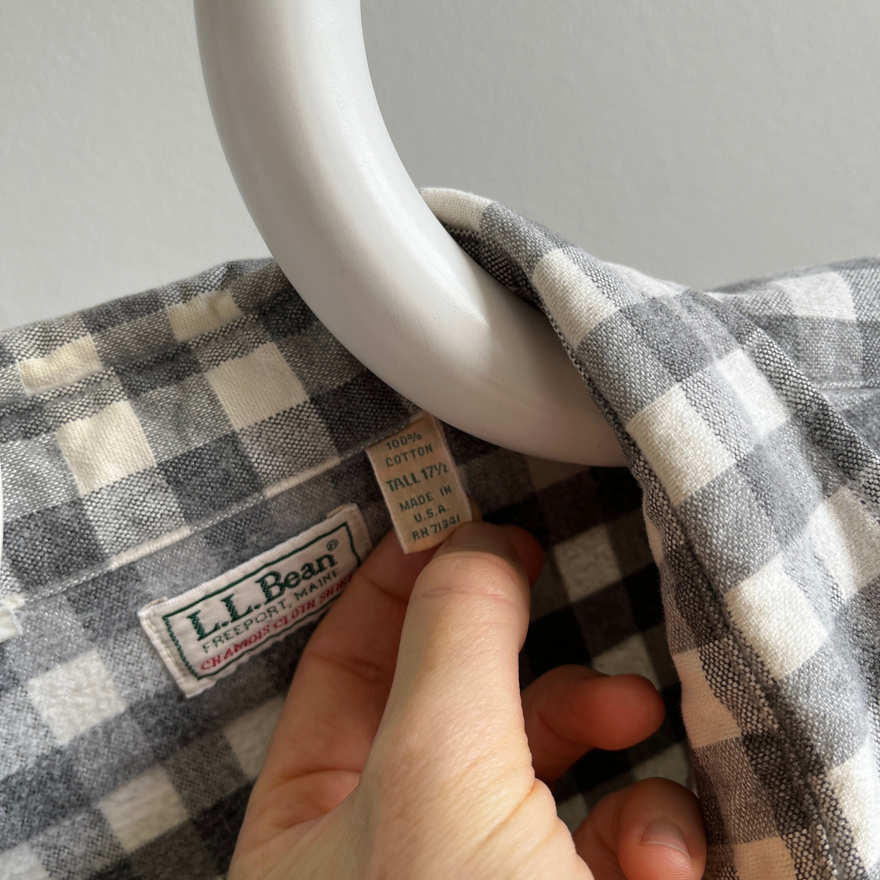 1990s USA Made L.L. Bean Gray and White Checkered Plaid Flannel