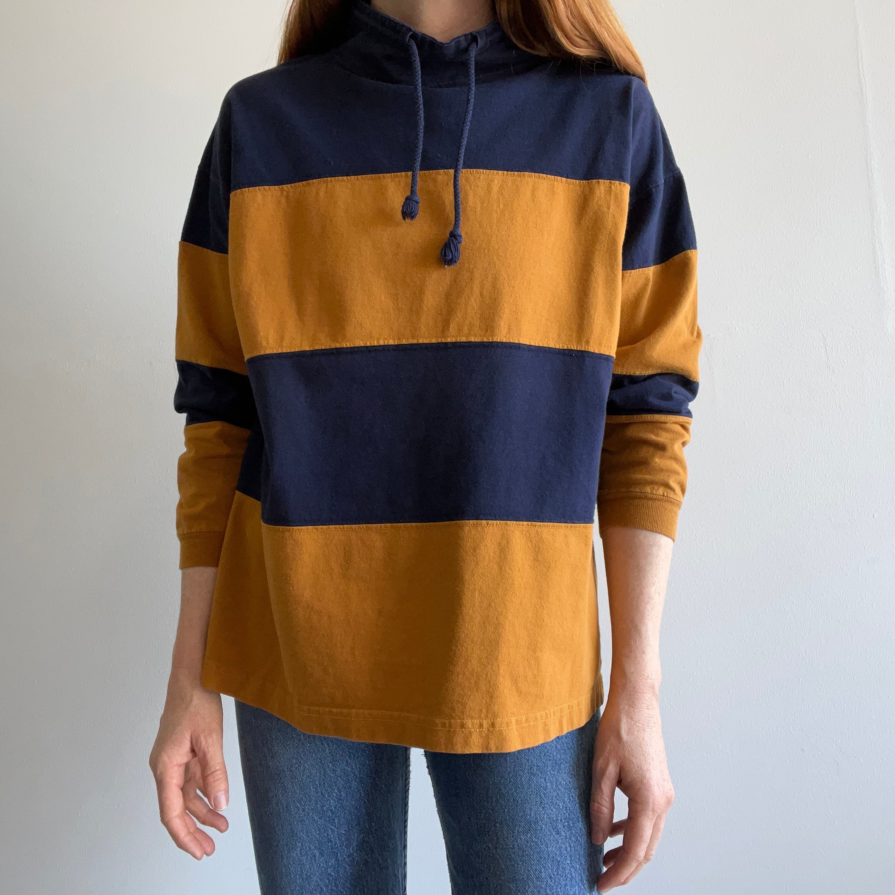 1990s Navy and (Mari)Gold Mock Neck Sweatshirt/Shirt
